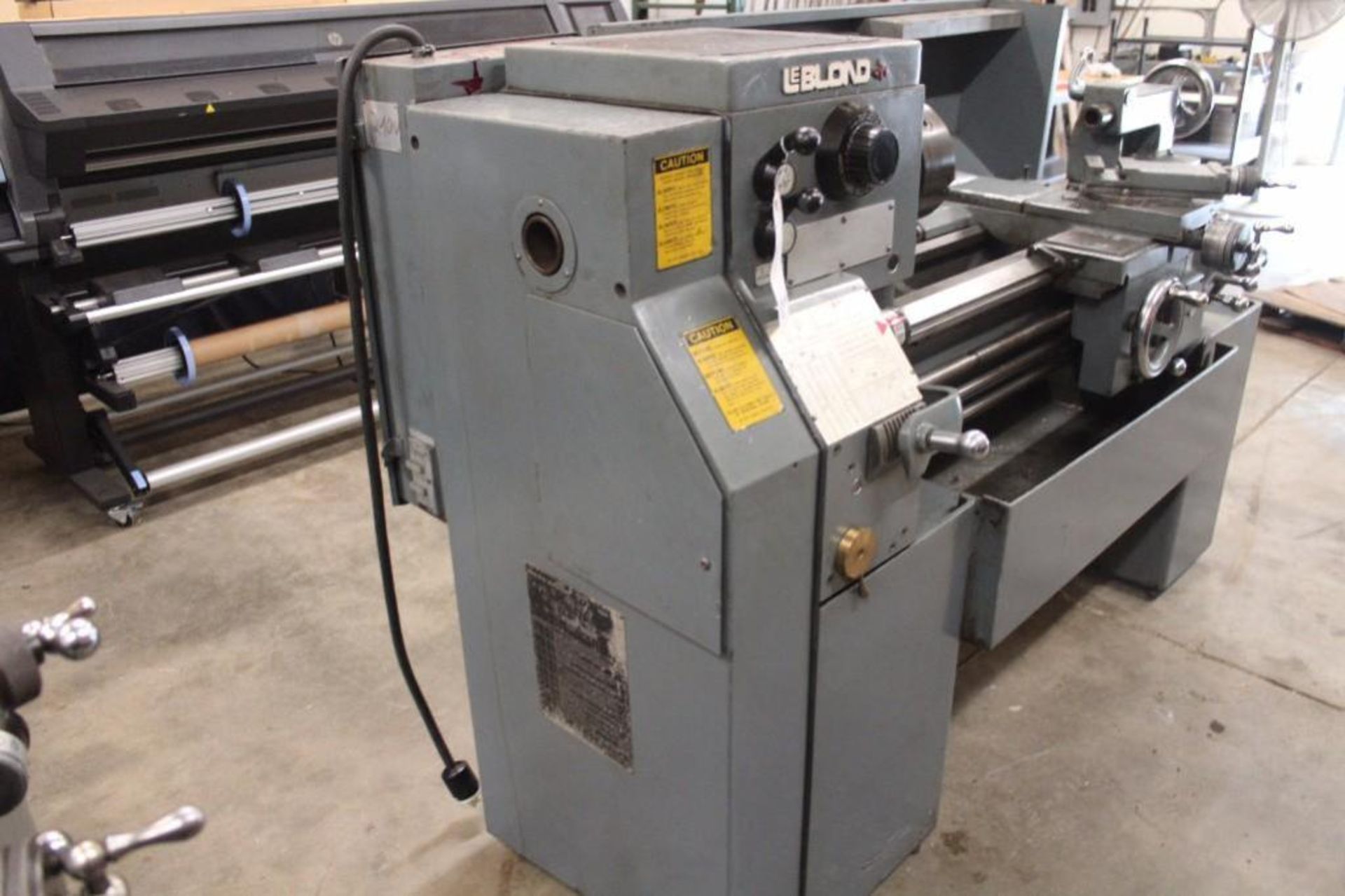 Leblond 15" x 32"Servo Shift Engine Lathe 2.25" HTS. Inch/Metric Treading & Dials Rohm 3 jaw chuck,2 - Image 5 of 16