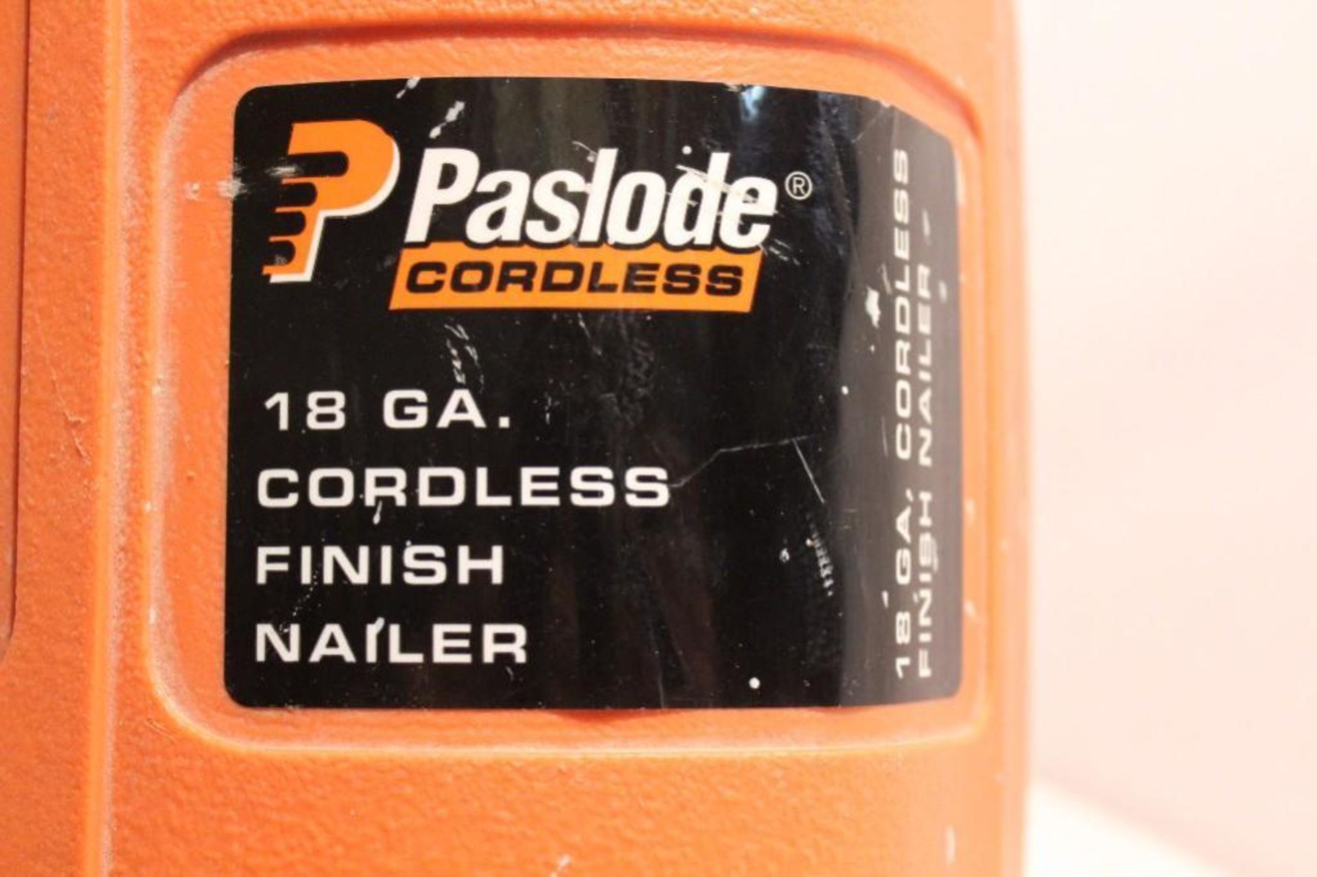 Paslode 18 gauge cordless finish nailer PartNo.901000 - Image 4 of 6