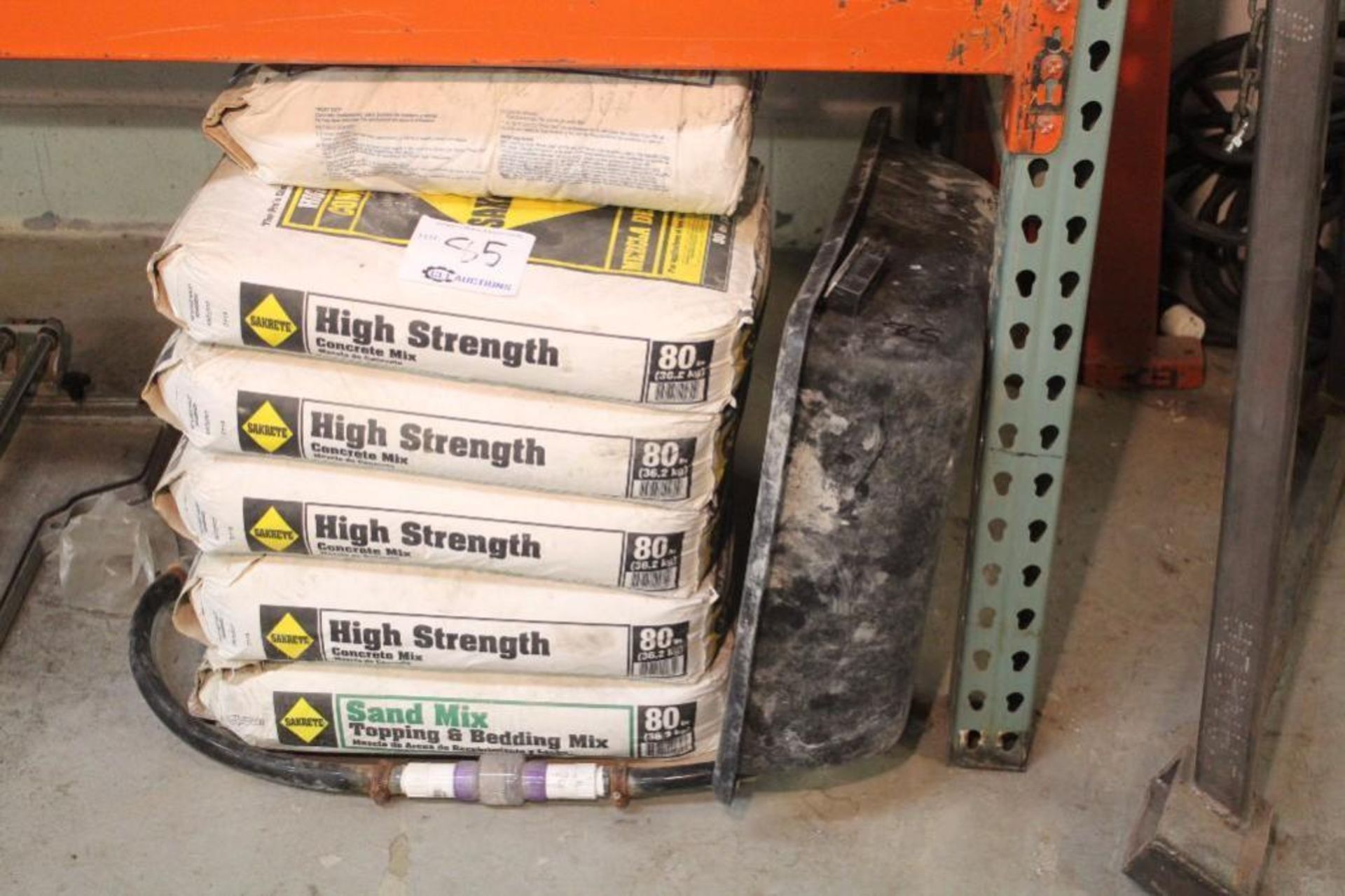 Sakrete high strength concrete mix