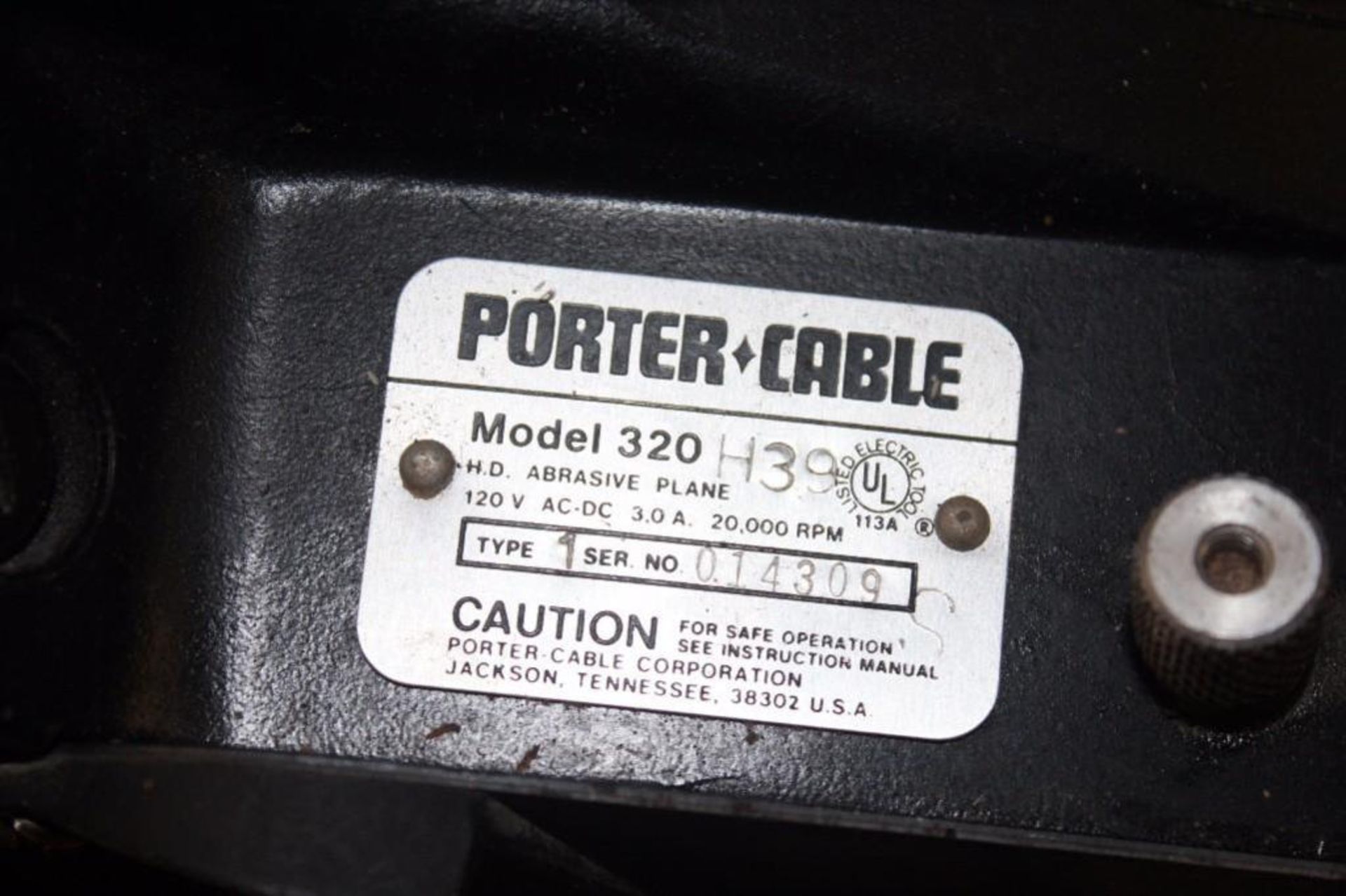 Porter Cable model 320 abrasive planer - Image 3 of 3