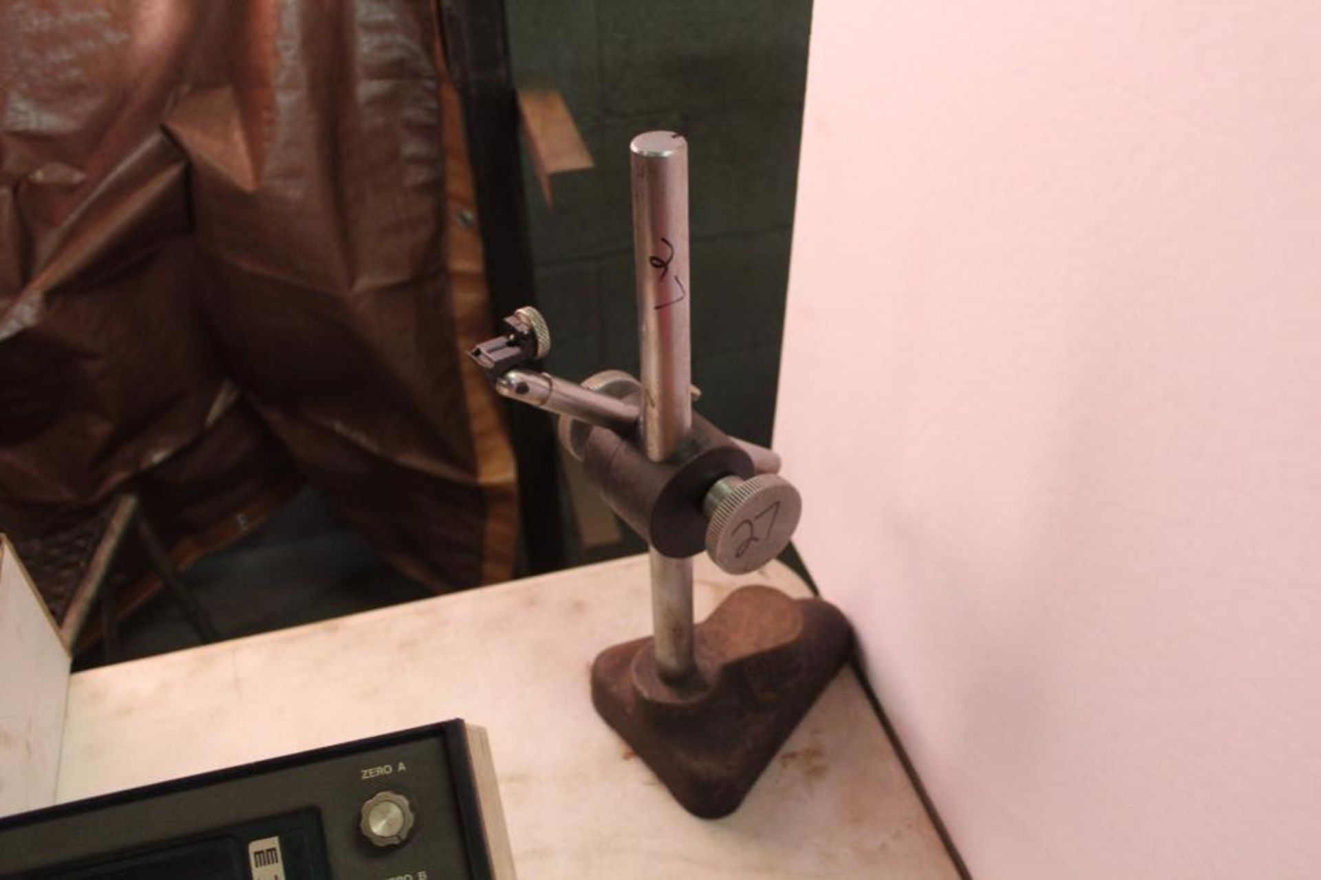 Mitutoyo 519-312 electronic micrometer & Stand - Image 3 of 5