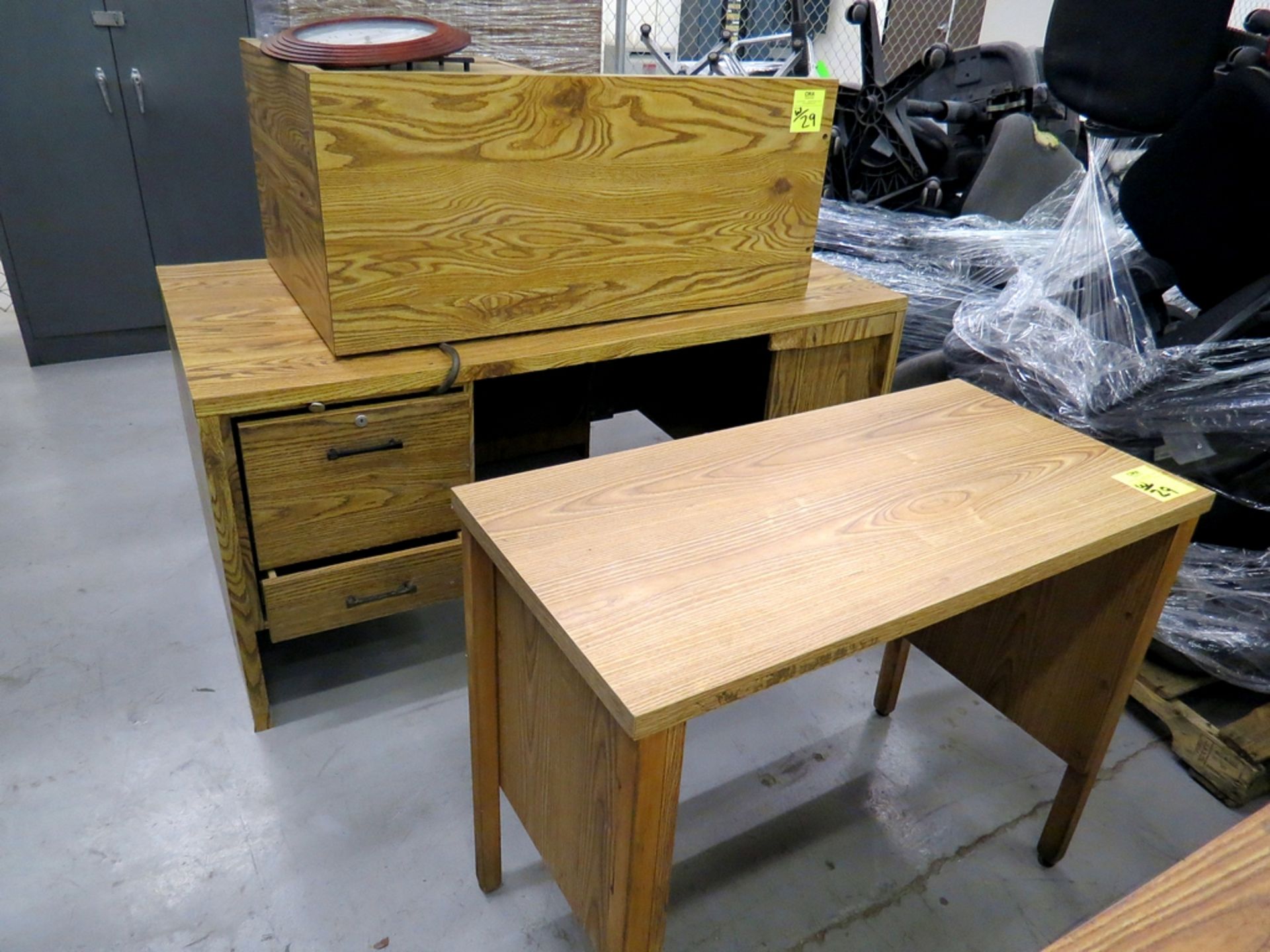 Lot of desks and cabinet