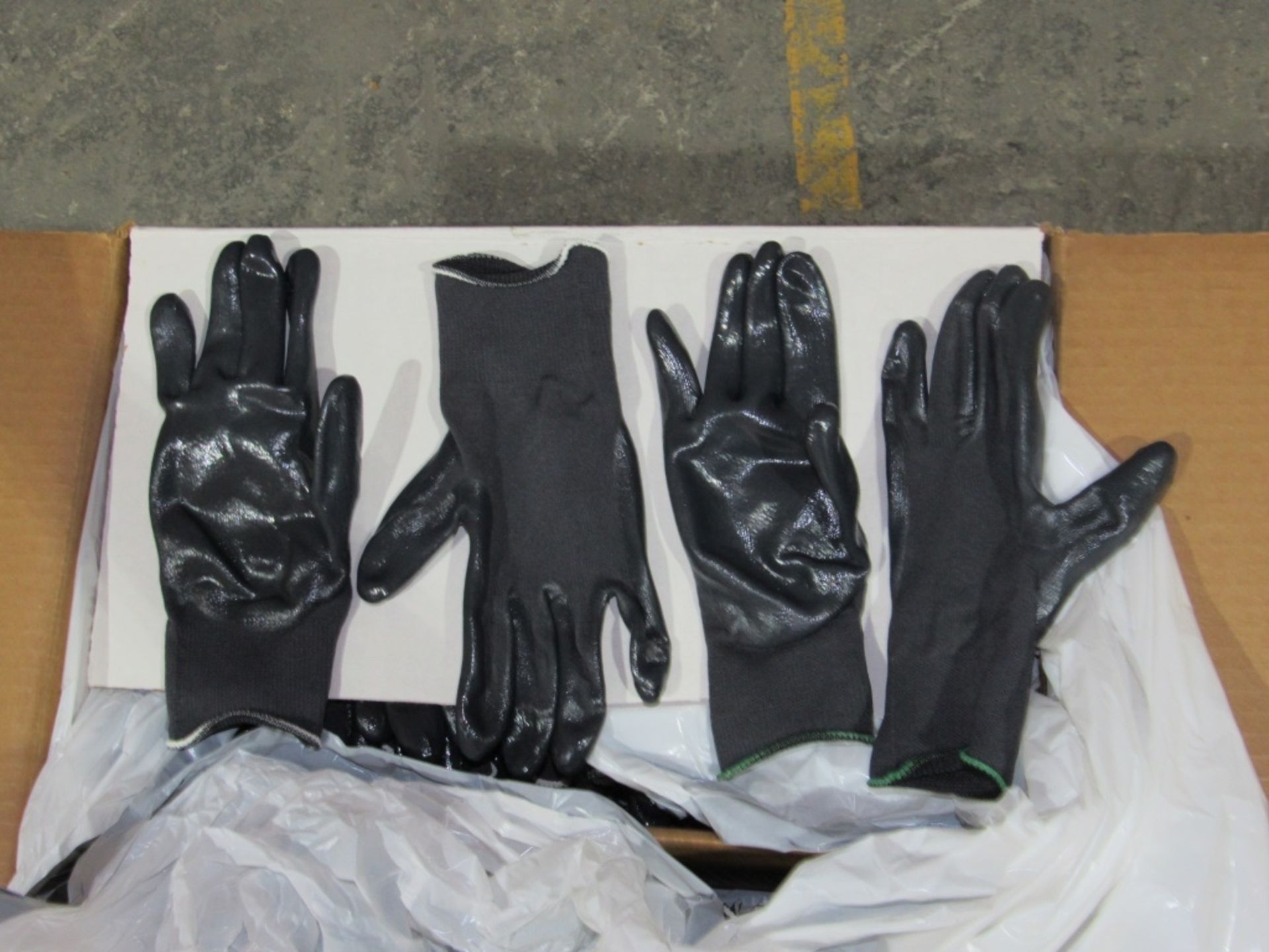 (Approx qty - 120) Pairs of Non-Slip Gloves- - Image 2 of 4