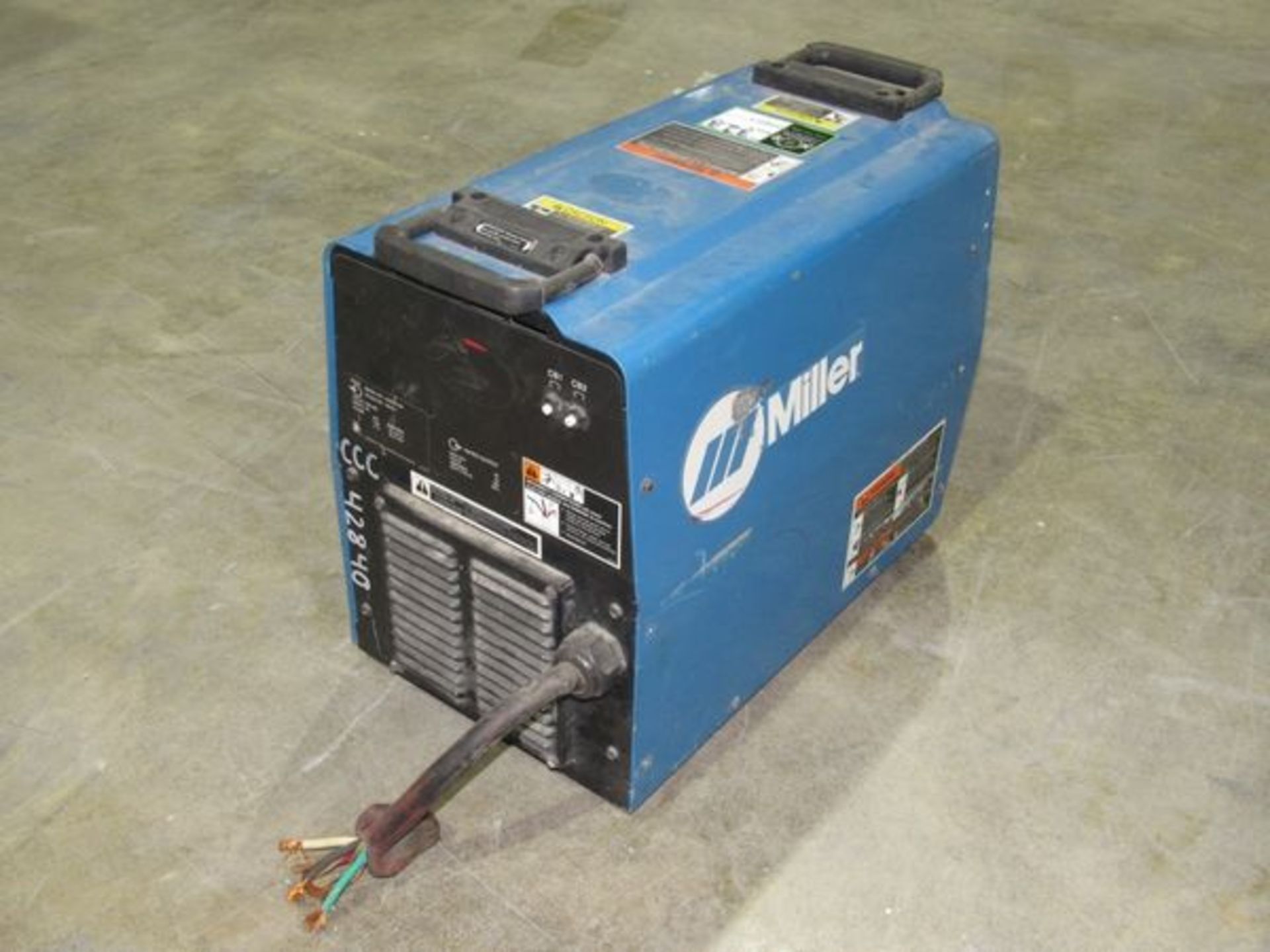 Miller XMT 304 Welder- - Image 2 of 6