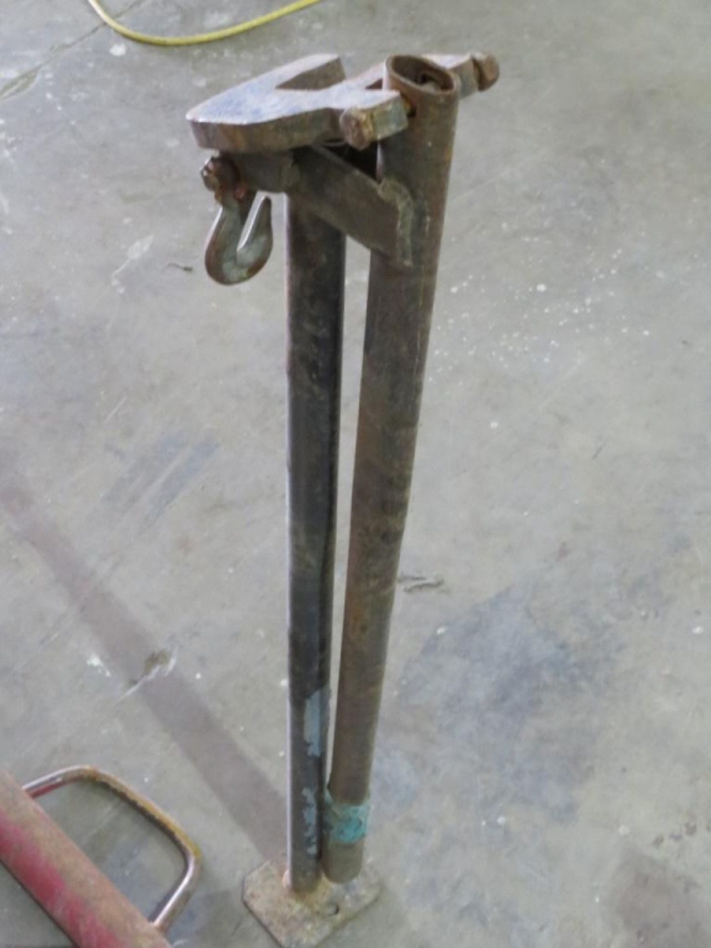 Post Drivers and T-Post Puller- (1) 36" 2-1/2" Opening (1) 30" 3" Opening (1) 24" 2-1/2" Opening (1) - Bild 8 aus 9