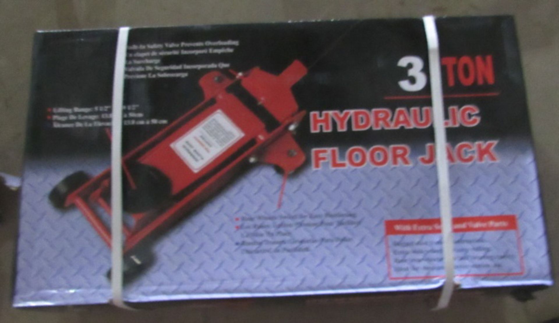 "NEW" 3 Ton Hydraulic Floor Jack- 3 Ton Max Cap Lift Range - 5-1/2" to 19-1/2" Built in Saftey Valve - Bild 4 aus 9