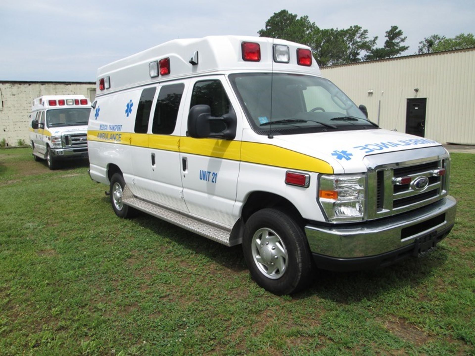 2014 FORD E-350 5.4L GAS 43,053 MILES McCOY MILLER VAN AMBULANCE VIN# 1FDSS3EL5EDA38908 - Image 4 of 6