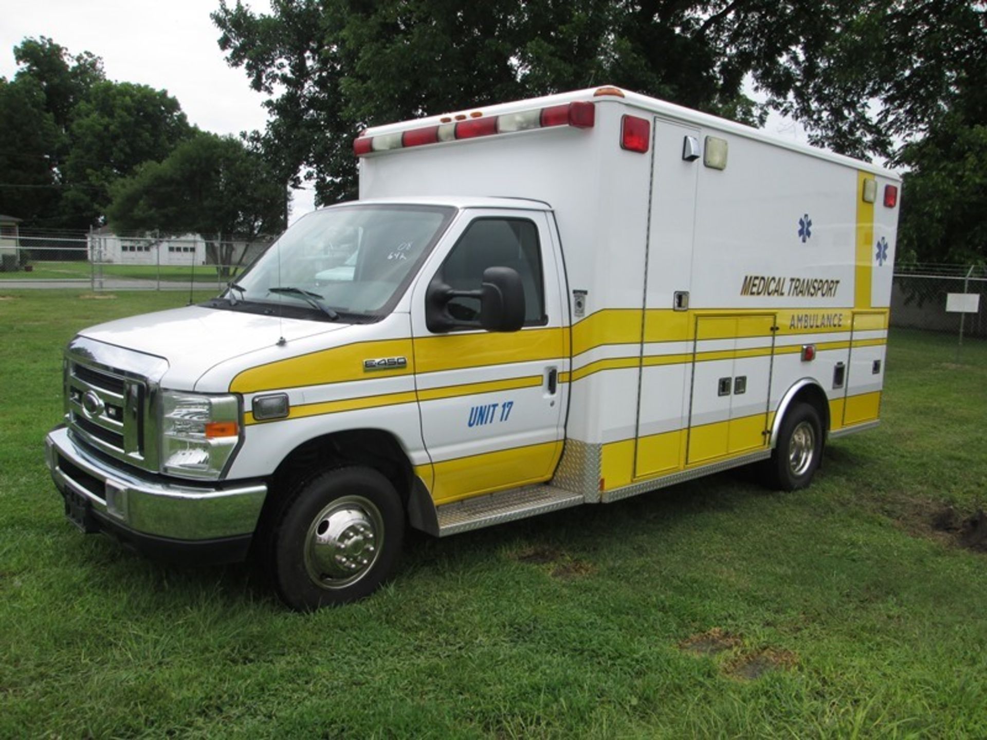 2008 FORD E-450 BARIATRIC 64,809 MILES WHEELED COACH CUSTOM AMBULANCE DIESEL VIN# 1FDXE45P48DB12927