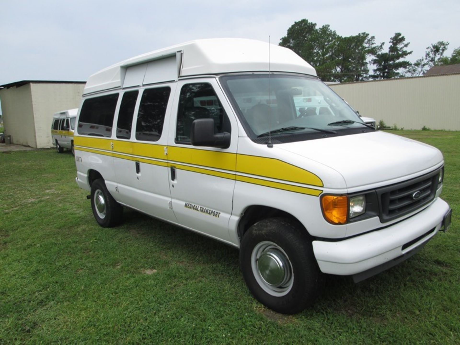 2004 FORD E250 TRANSPORT VAN 4.6L GAS 110,339 MILE VIN# 1FTNE24WX4HA46072 - Image 2 of 6