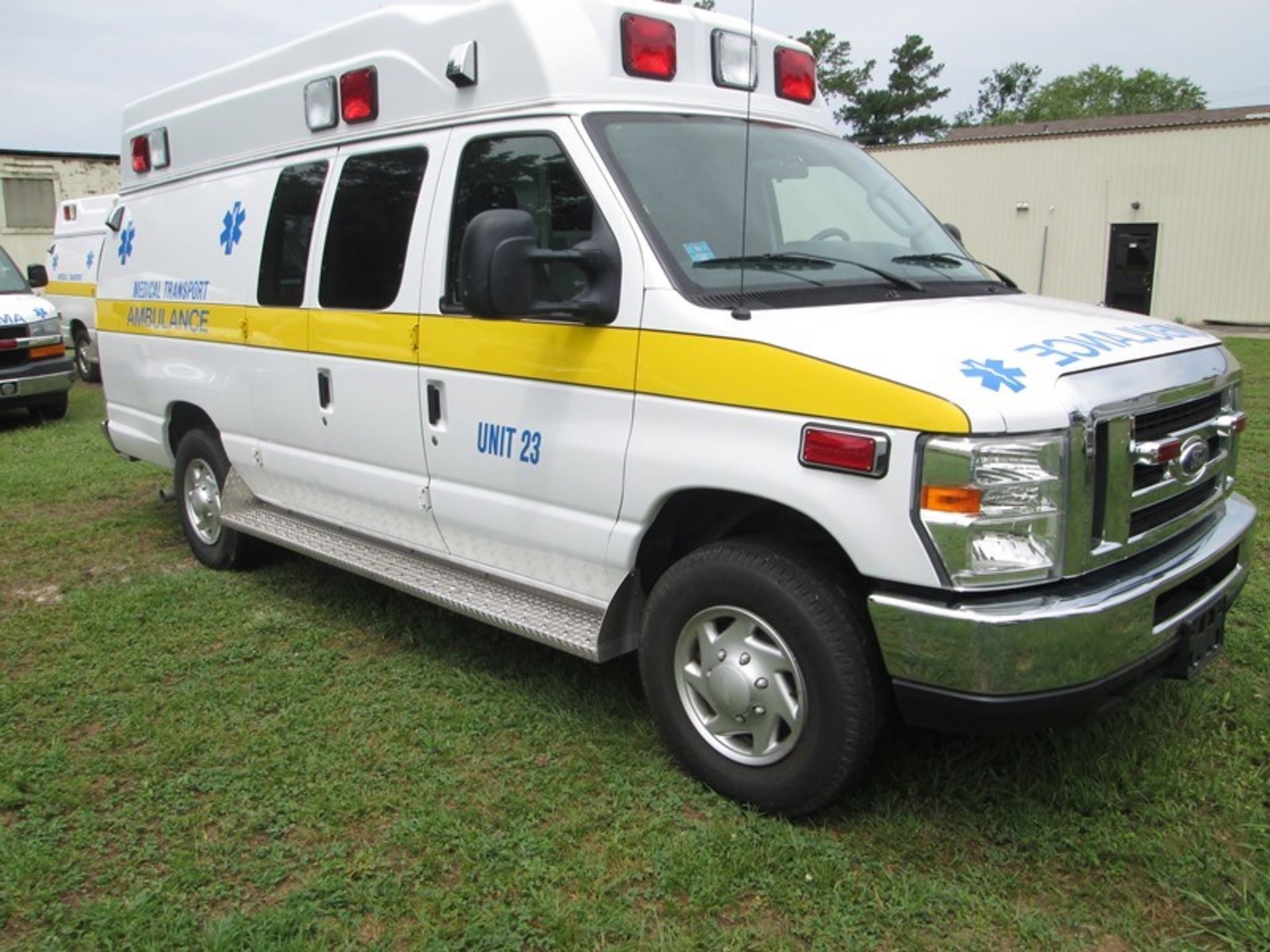 2014 FORD E-350 5.4L GAS 62,911 MILES McCOY MILLER VAN AMBULANCE VIN# 1FDSS3EL3EDA38907 - Image 2 of 6