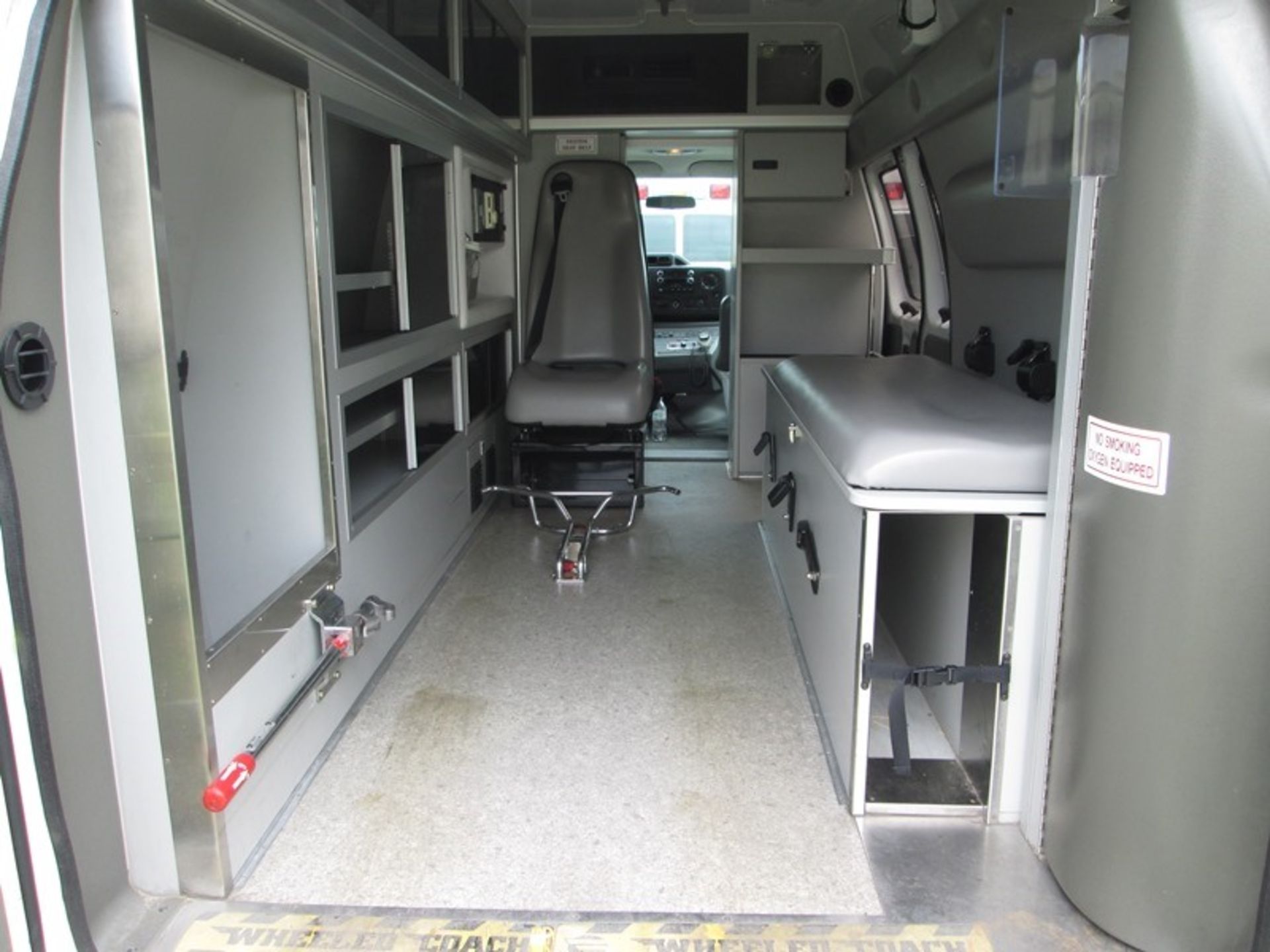 2010 FORD E-350 DIESEL 98,245 MILES WHEELED COACH CRUSADER AMBULANCE VIN# 1FDSS3EP1ADA32505 - Image 6 of 6