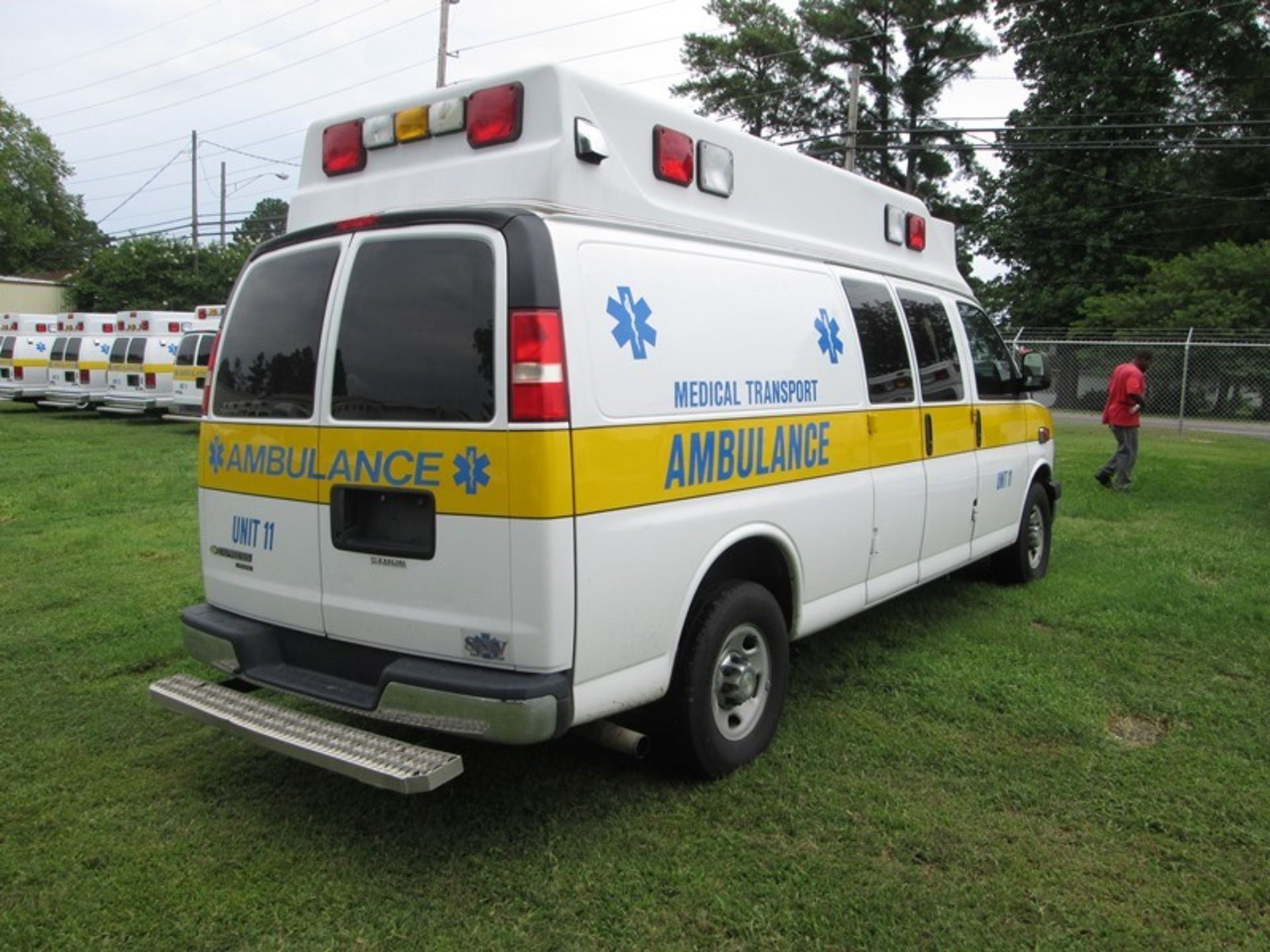 2012 CHEVROLET 6.0L GAS 105,910 MILES SJC VAN AMBULANCE VIN# 1GBZGUCG2C1141173 - Image 3 of 5