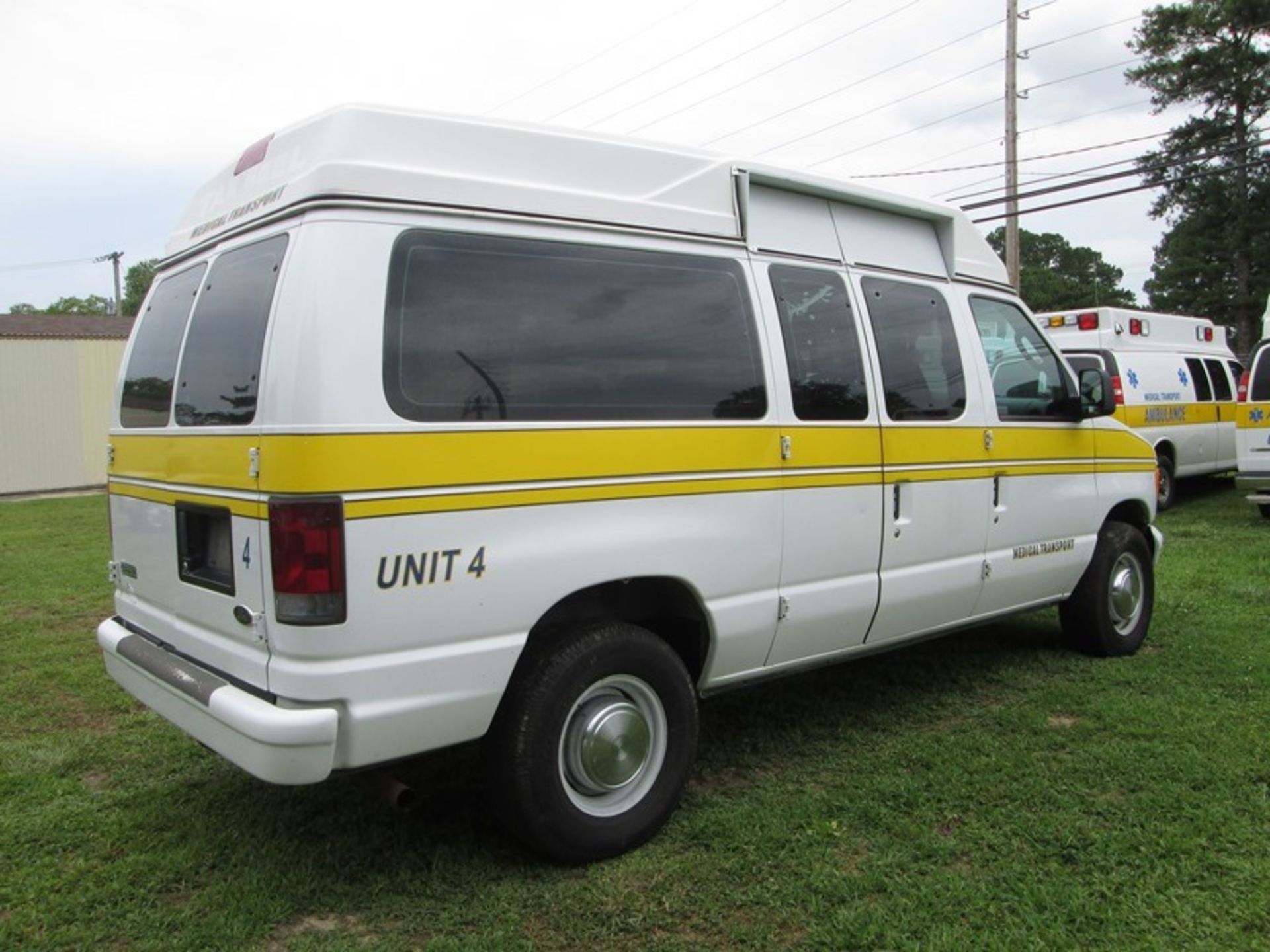 2004 FORD E250 TRANSPORT VAN 4.6L GAS 110,339 MILE VIN# 1FTNE24WX4HA46072 - Image 3 of 6