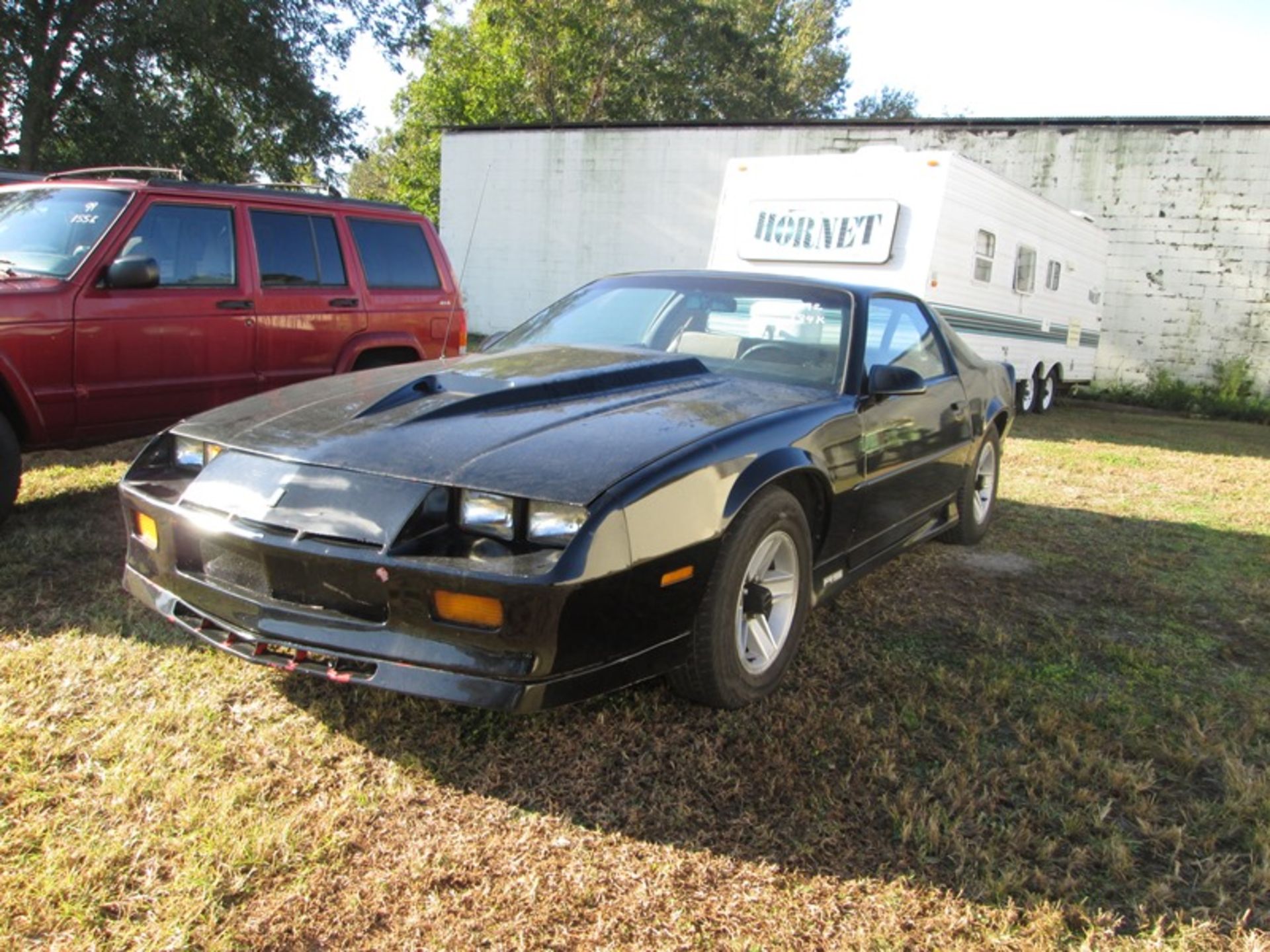 1992 Chevy Camaro 305 Quick shift 4500 stall converter Positvie traction transmission 410 gears with - Image 2 of 6