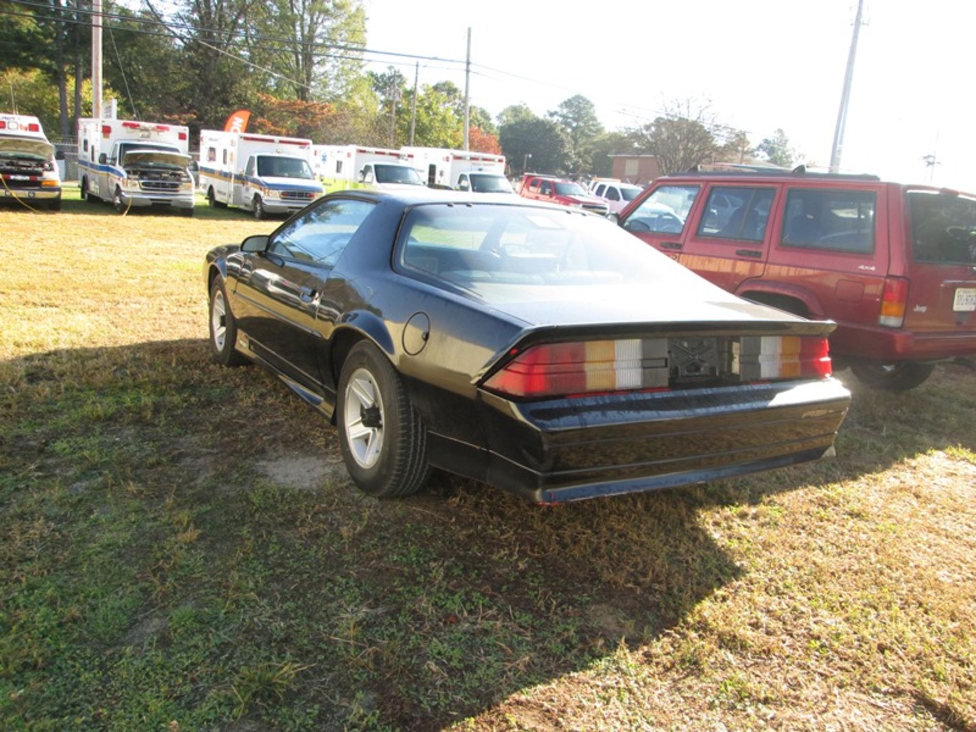 1992 Chevy Camaro 305 Quick shift 4500 stall converter Positvie traction transmission 410 gears with - Image 4 of 6