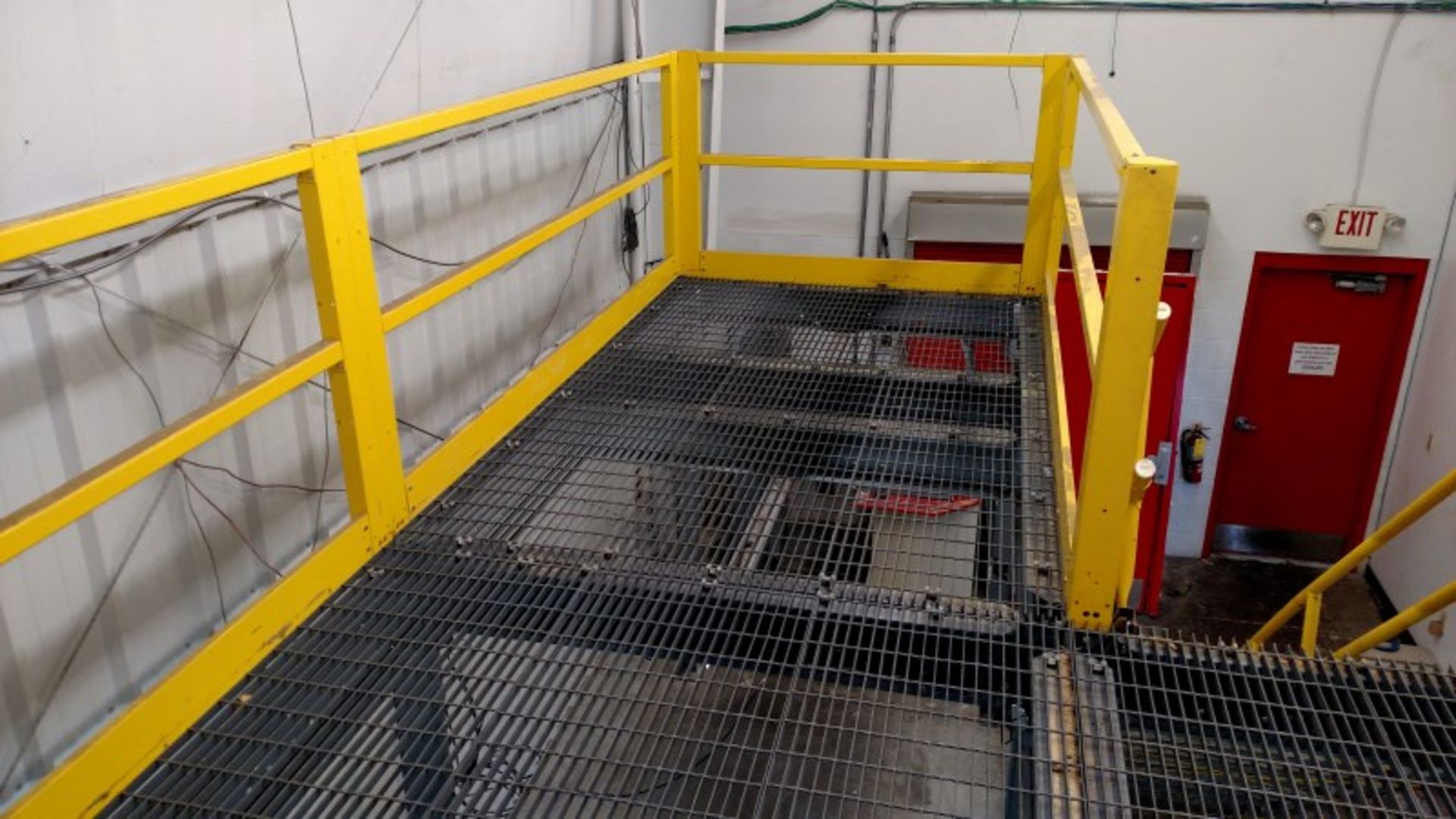 EQUIPTO Steel Mezzanine w/ Single Stairway and Railing, Installed 2000, (approx.) 14'x 16' + 6'x 10' - Image 8 of 15