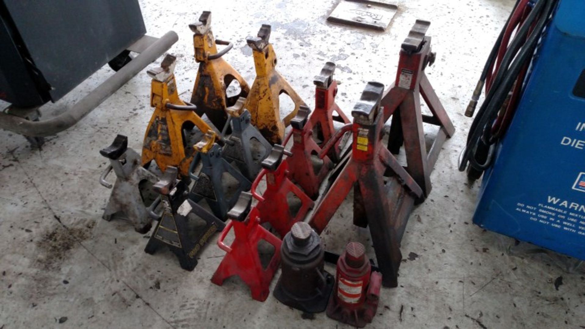 (15) Assorted Jacks Stands / Bottle Jacks (All - Selling as 1 Lot)