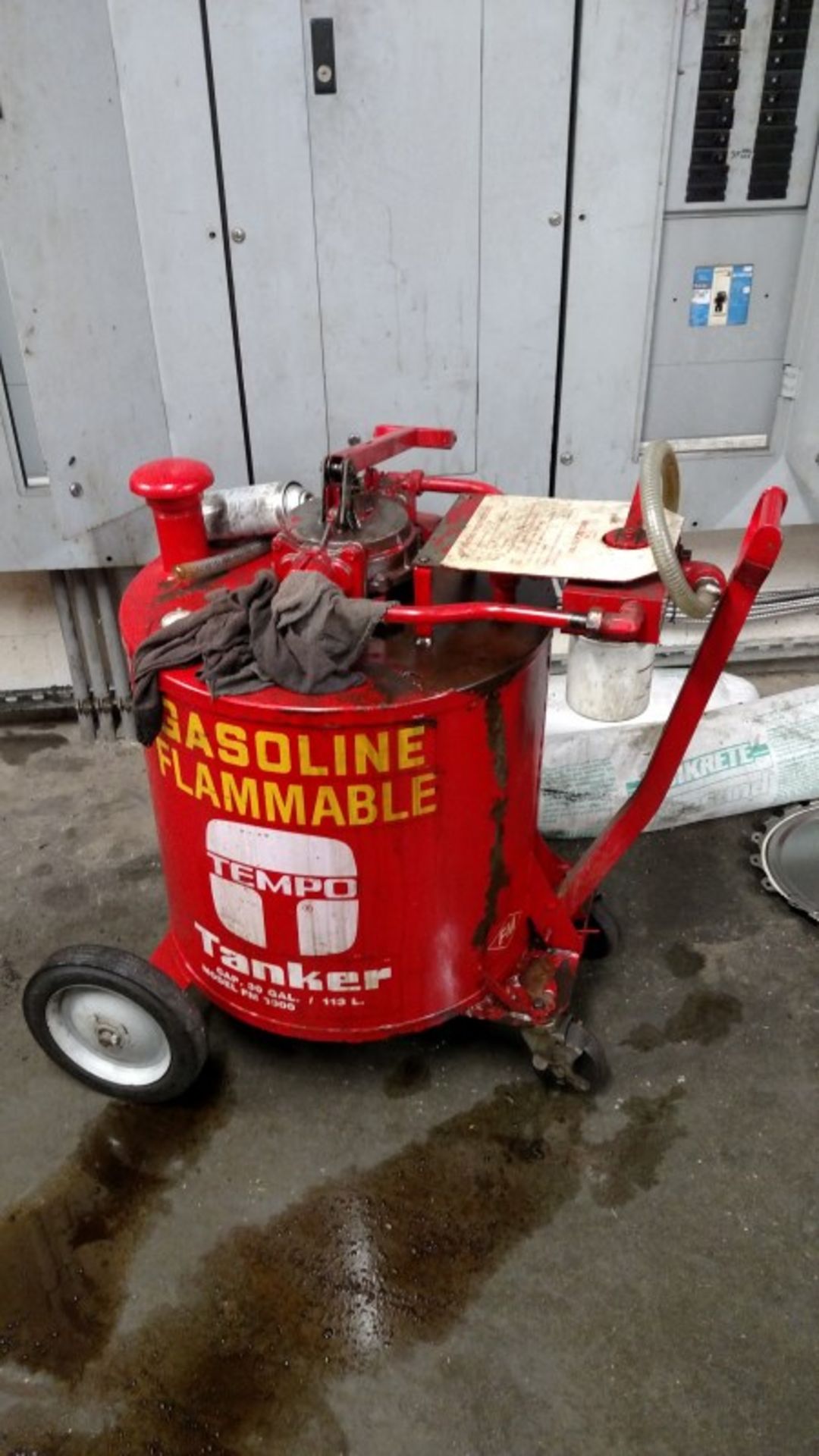 Tempo Tanker, 30 Gal. Gas Caddy