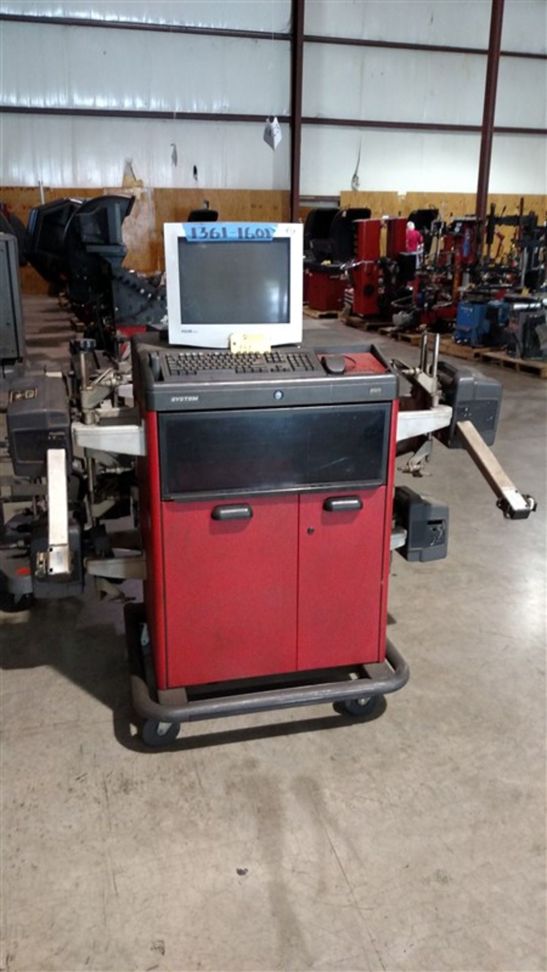 Hunter R611 Aligner Cabinet