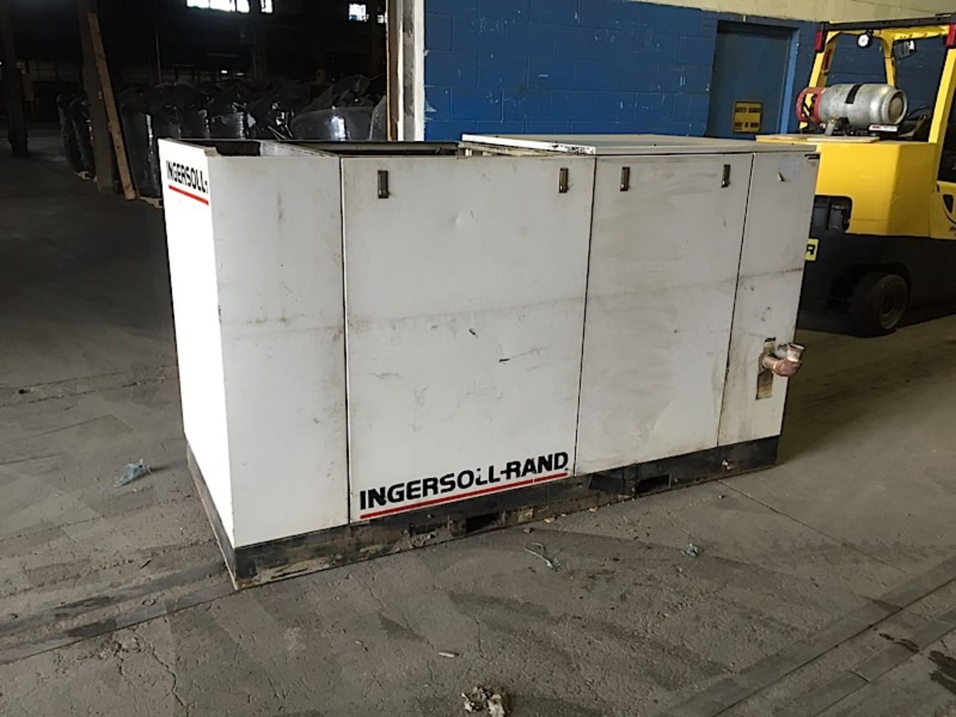 INGERSOL-RAND (SSR-EP50) 50HP ROTARY COMPRESSOR 230/460V