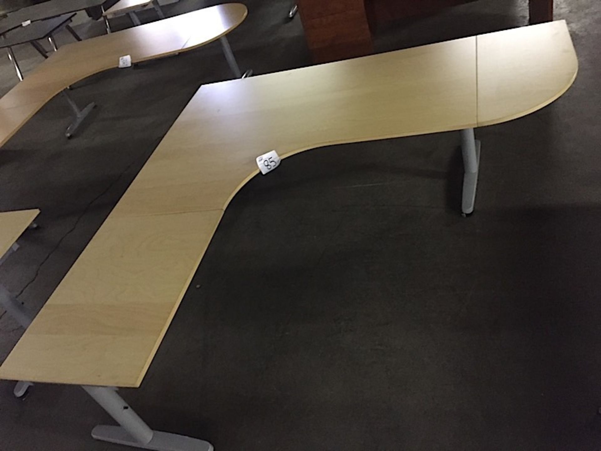 L-SHAPE DESK