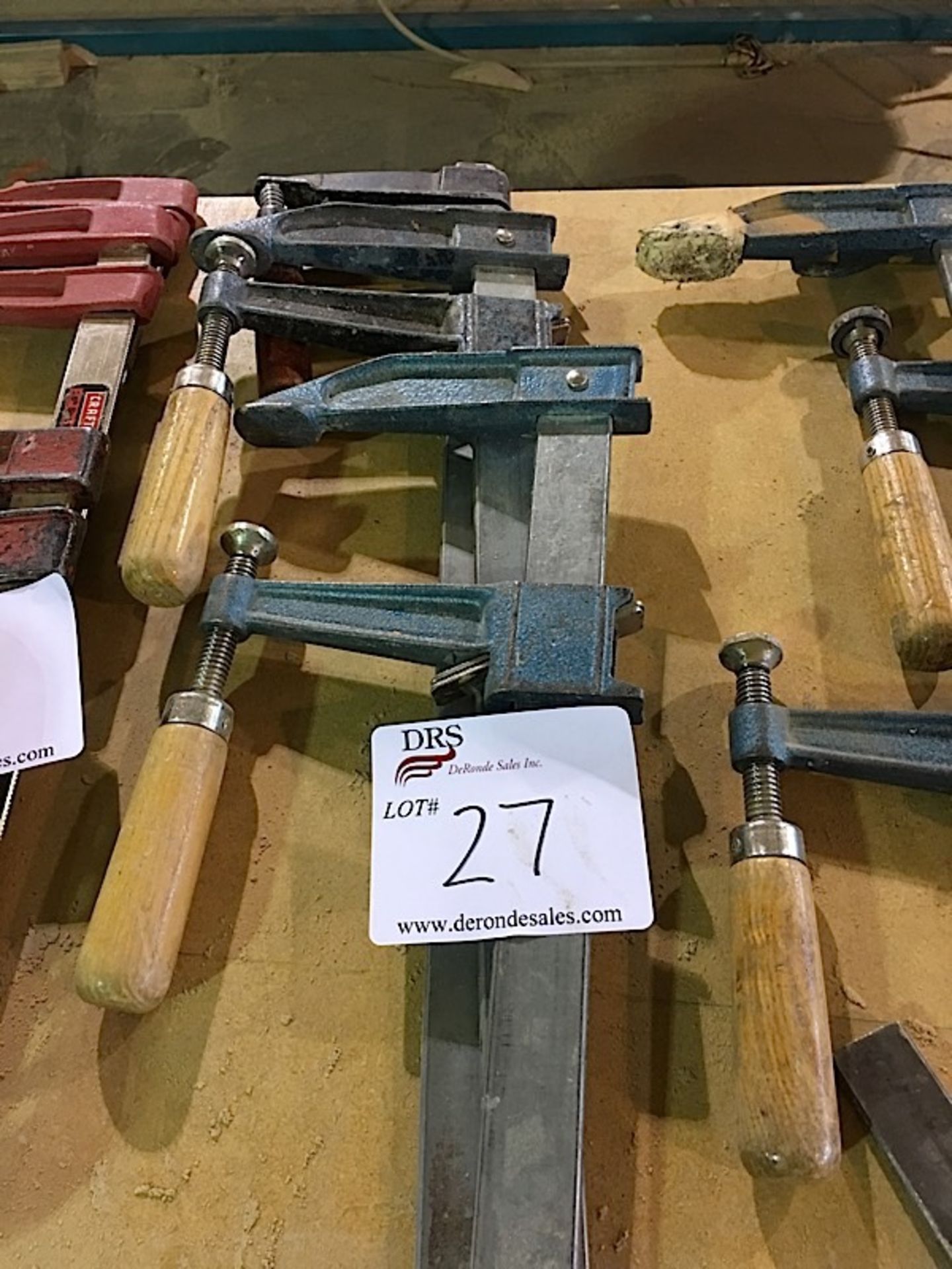 LOT OF CLAMPS (BIDDING IS PER CLAMP MULTIPLIED BY NUMBER OF CLAMPS)