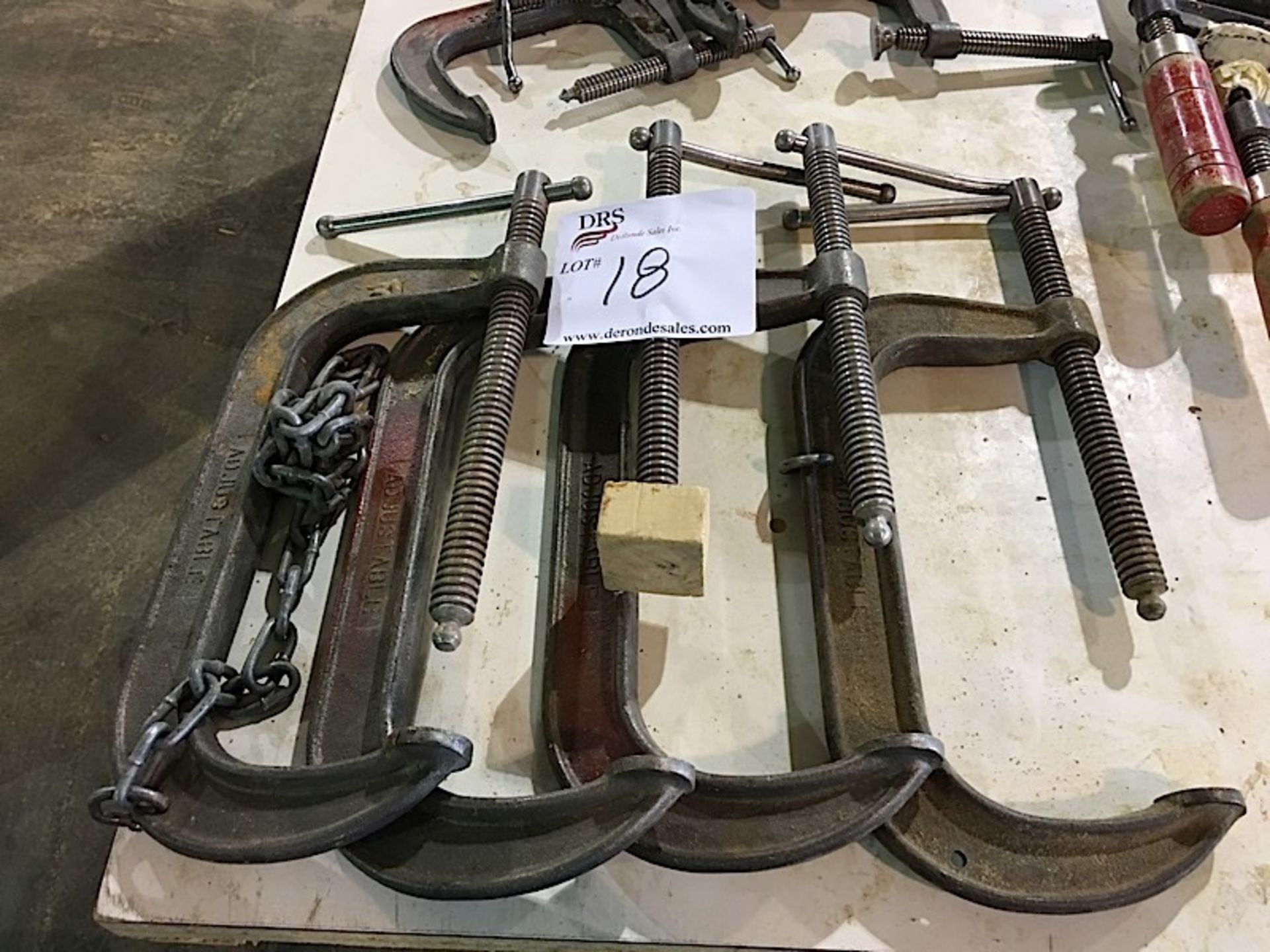 LOT OF CLAMPS (BIDDING IS PER CLAMP MULTIPLIED BY NUMBER OF CLAMPS)