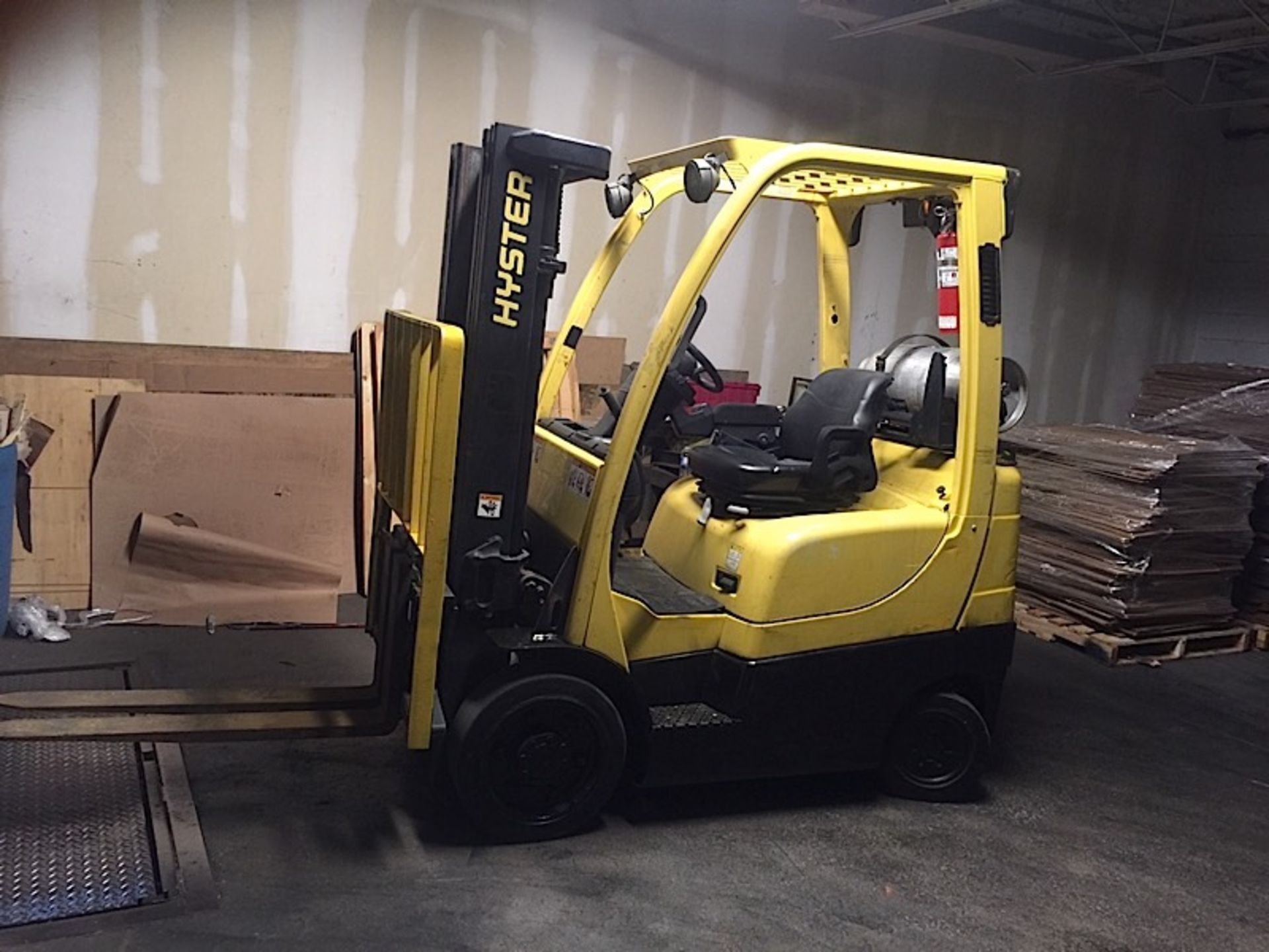 2006 HYSTER (S50FT) 3-STAGE WITH SIDE SHIFT FORKLIFT