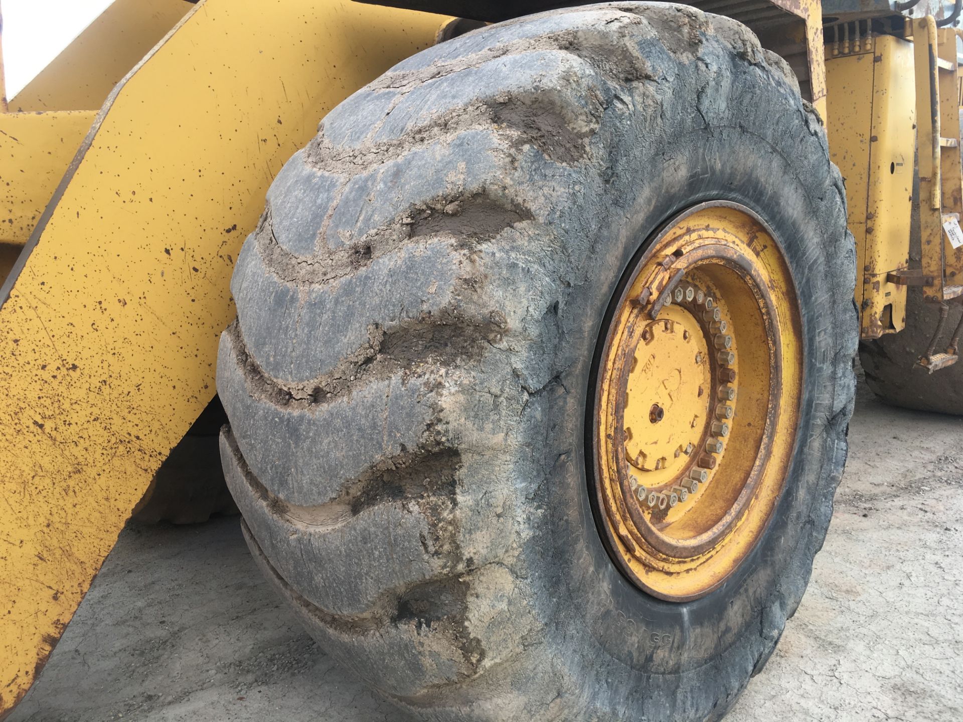 1987 Komatsu WA 600-1 Wheel Loader, SN 10013. - Image 10 of 11