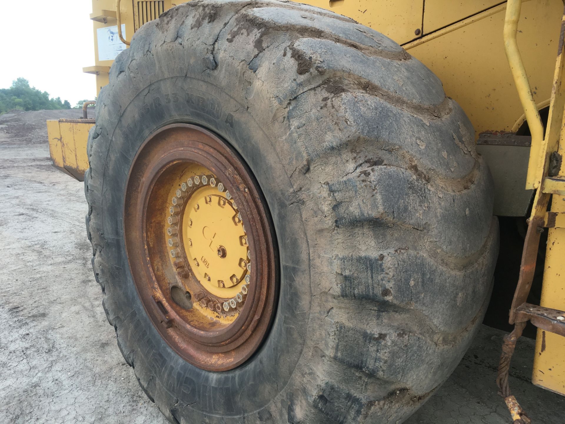 1987 Komatsu WA 600-1 Wheel Loader, SN 10013. - Image 9 of 11