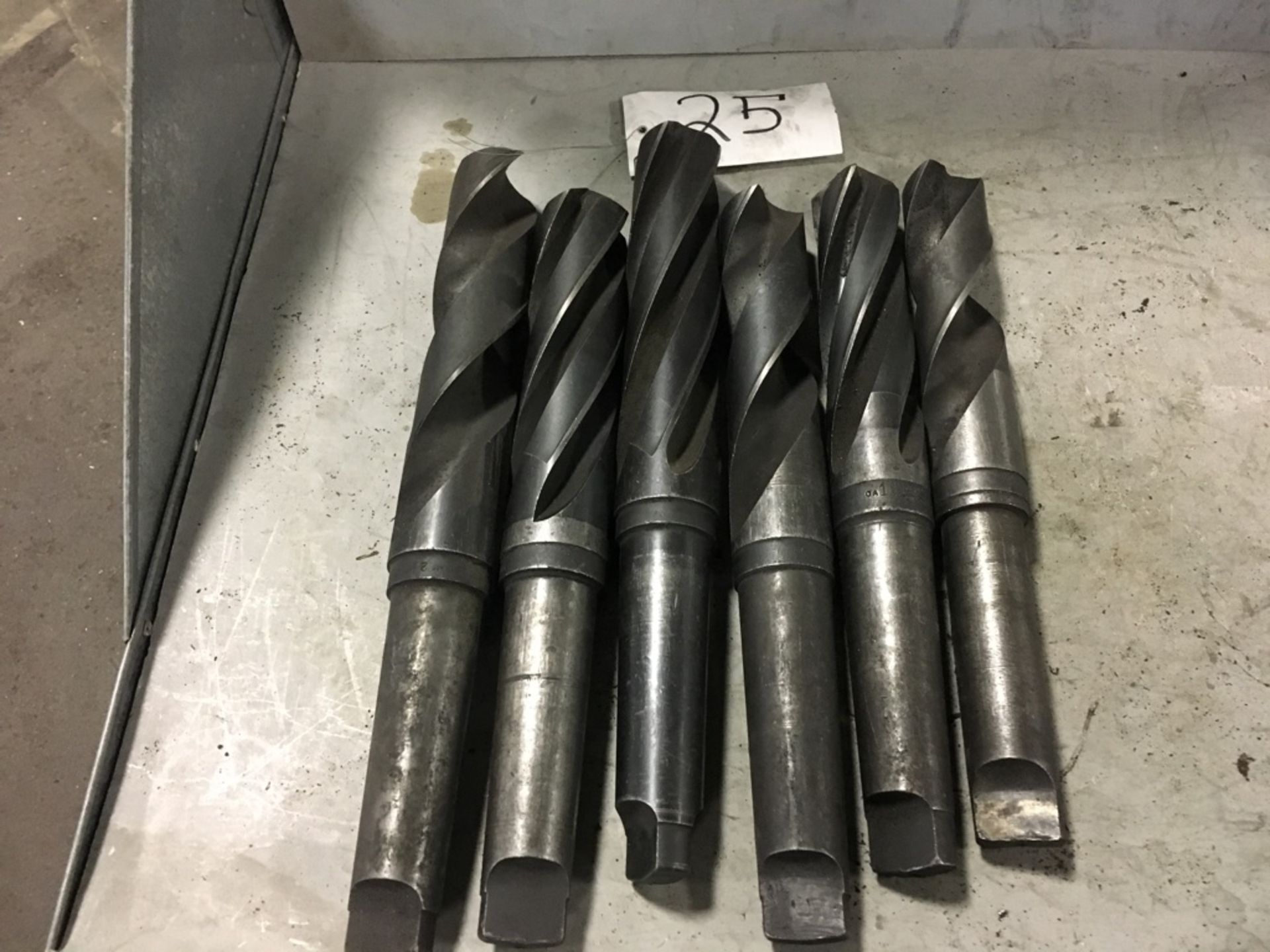 (6) drill bits