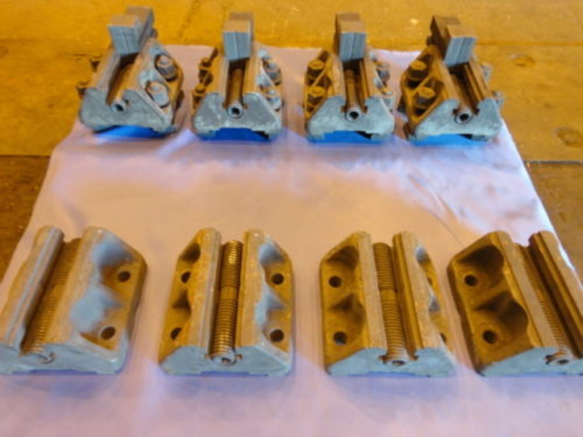 Set of 8 Chuck Jaws