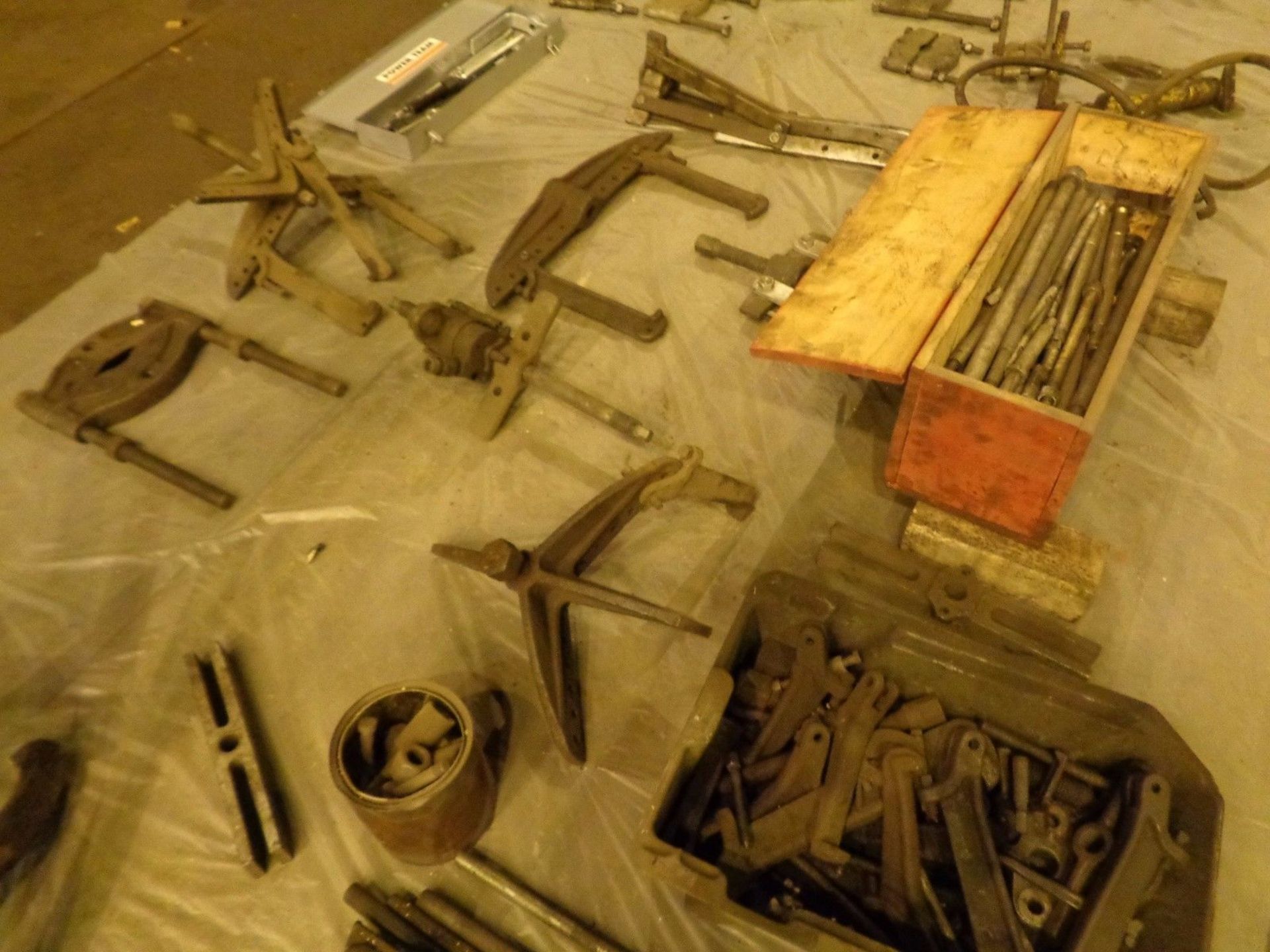 Huge Lot of Gear Pullers - Image 6 of 8
