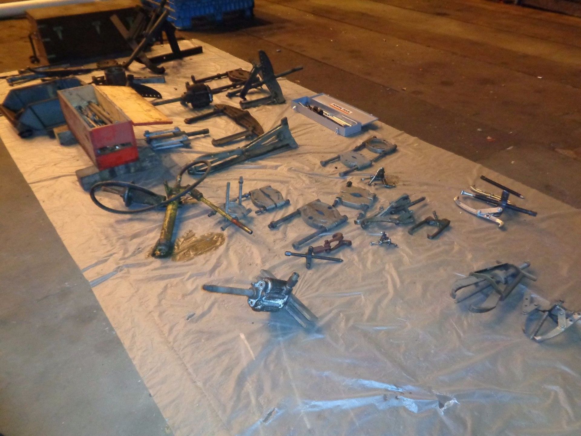 Huge Lot of Gear Pullers - Image 2 of 8