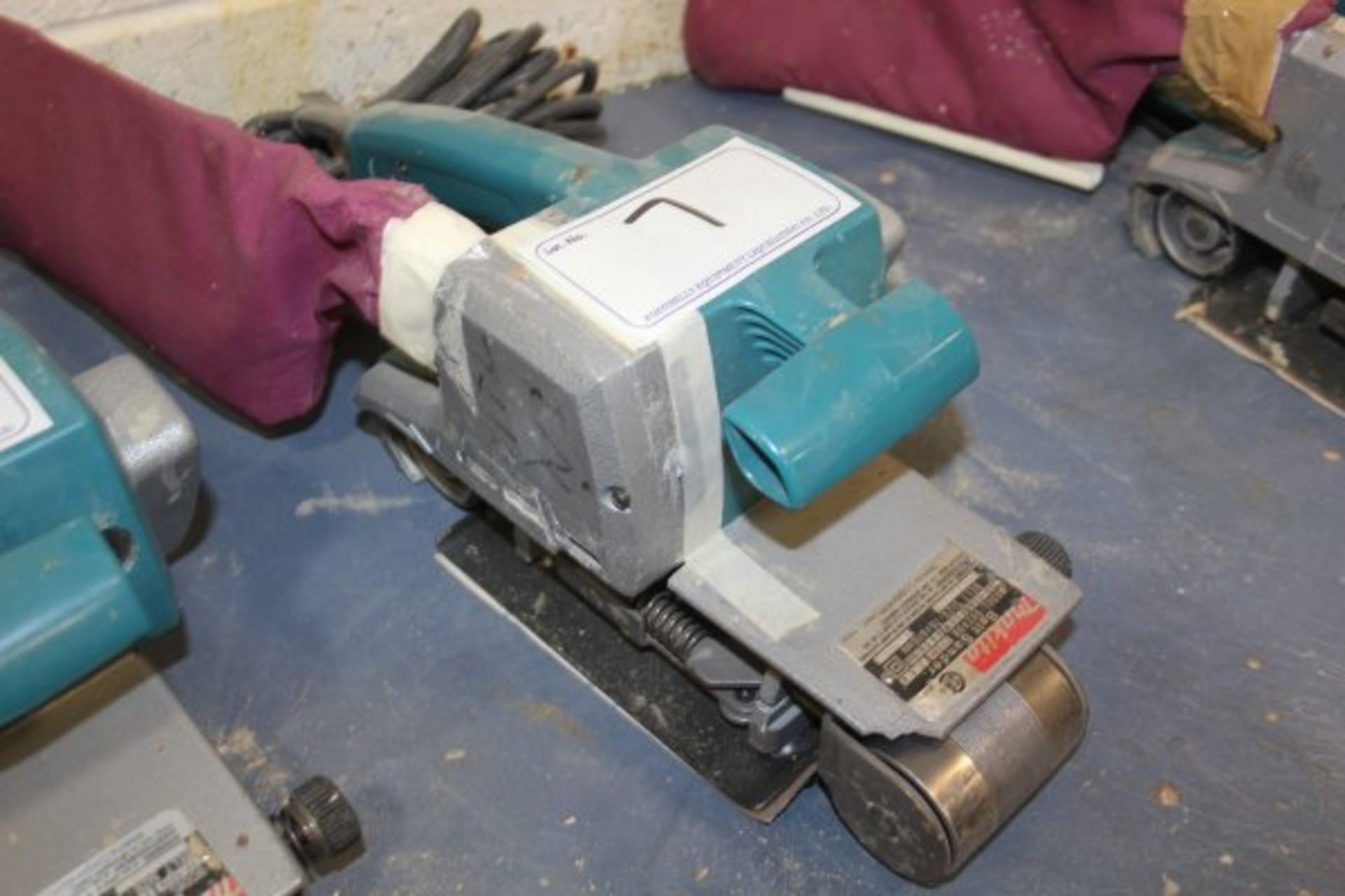 MAKITA BELT SANDER