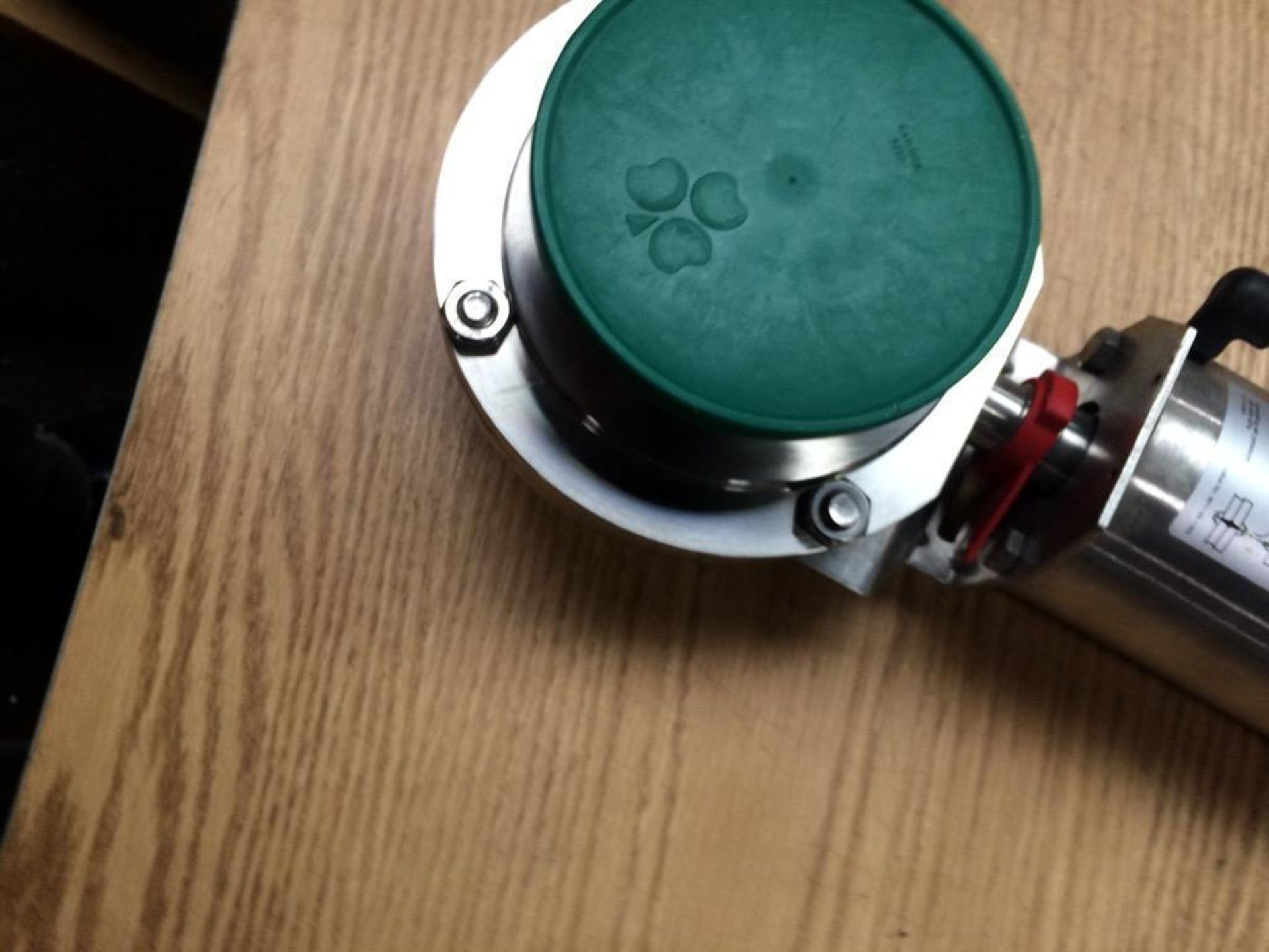 Unused TRI-CLOVER Air Actuator with Alfa Laval ISO101.6 316L CP Butterfly Valve. Tri-Clover Type: LK - Image 3 of 8