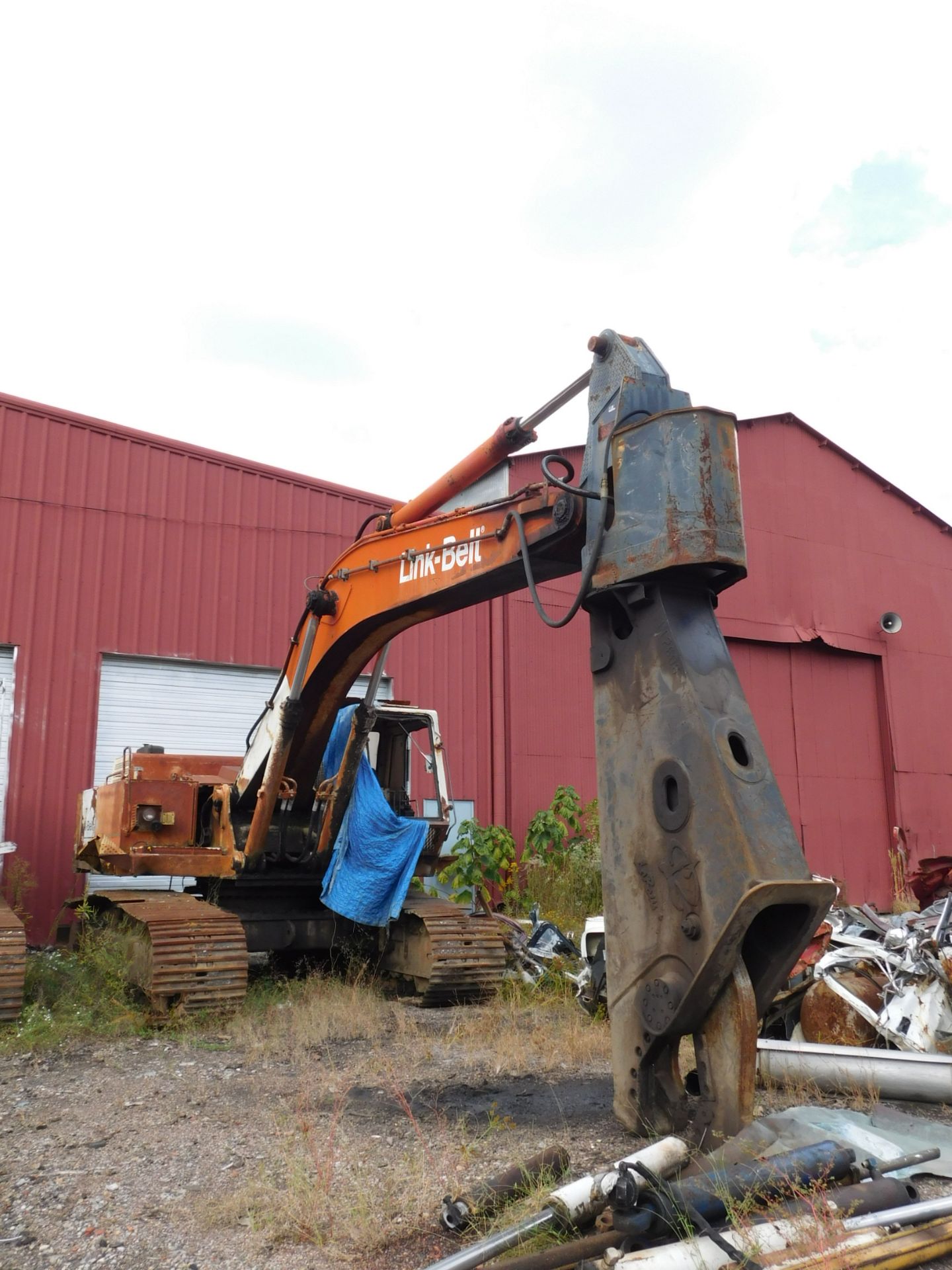 Link-belt LS4300 Hydraulic Excavator, w/LaBounty hydraulic shear attachment, Isuzu diesel