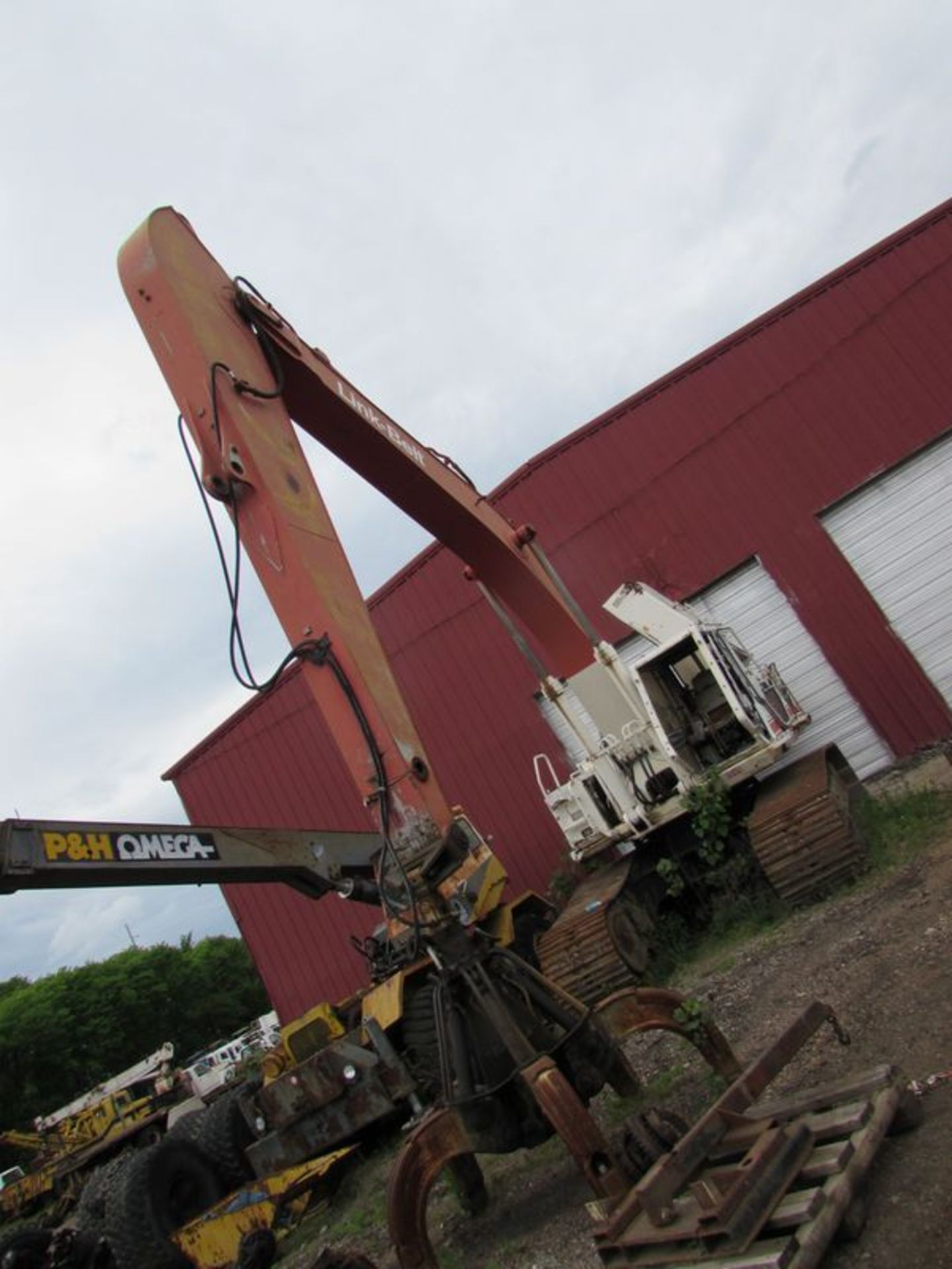 Link-belt LS5800 C series 2 Hydraulic Excavator (Orange Peel Attachment Sold Separately) - Image 2 of 5