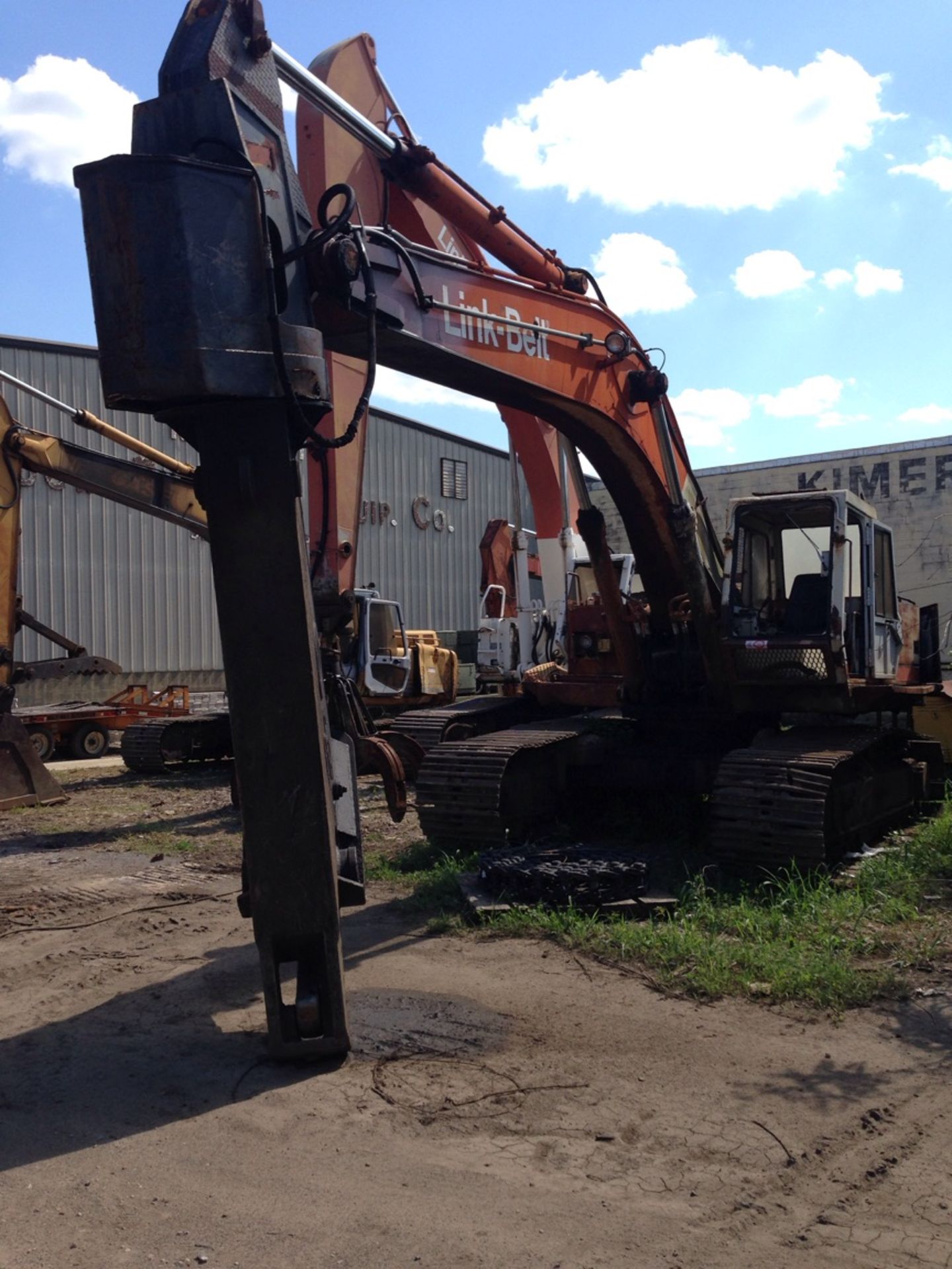 Link-belt LS4300 Hydraulic Excavator, w/LaBounty hydraulic shear attachment, Isuzu diesel - Image 3 of 8