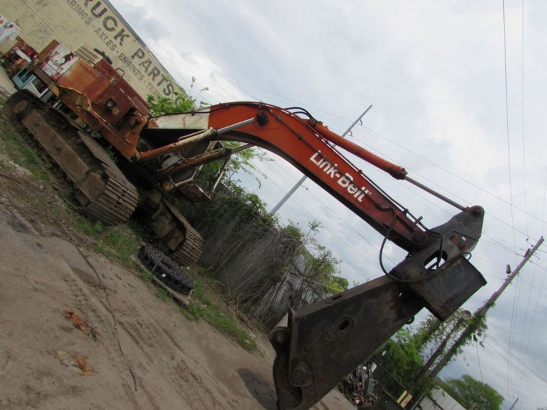 Link-belt LS4300 Hydraulic Excavator, w/LaBounty hydraulic shear attachment, Isuzu diesel - Image 5 of 8