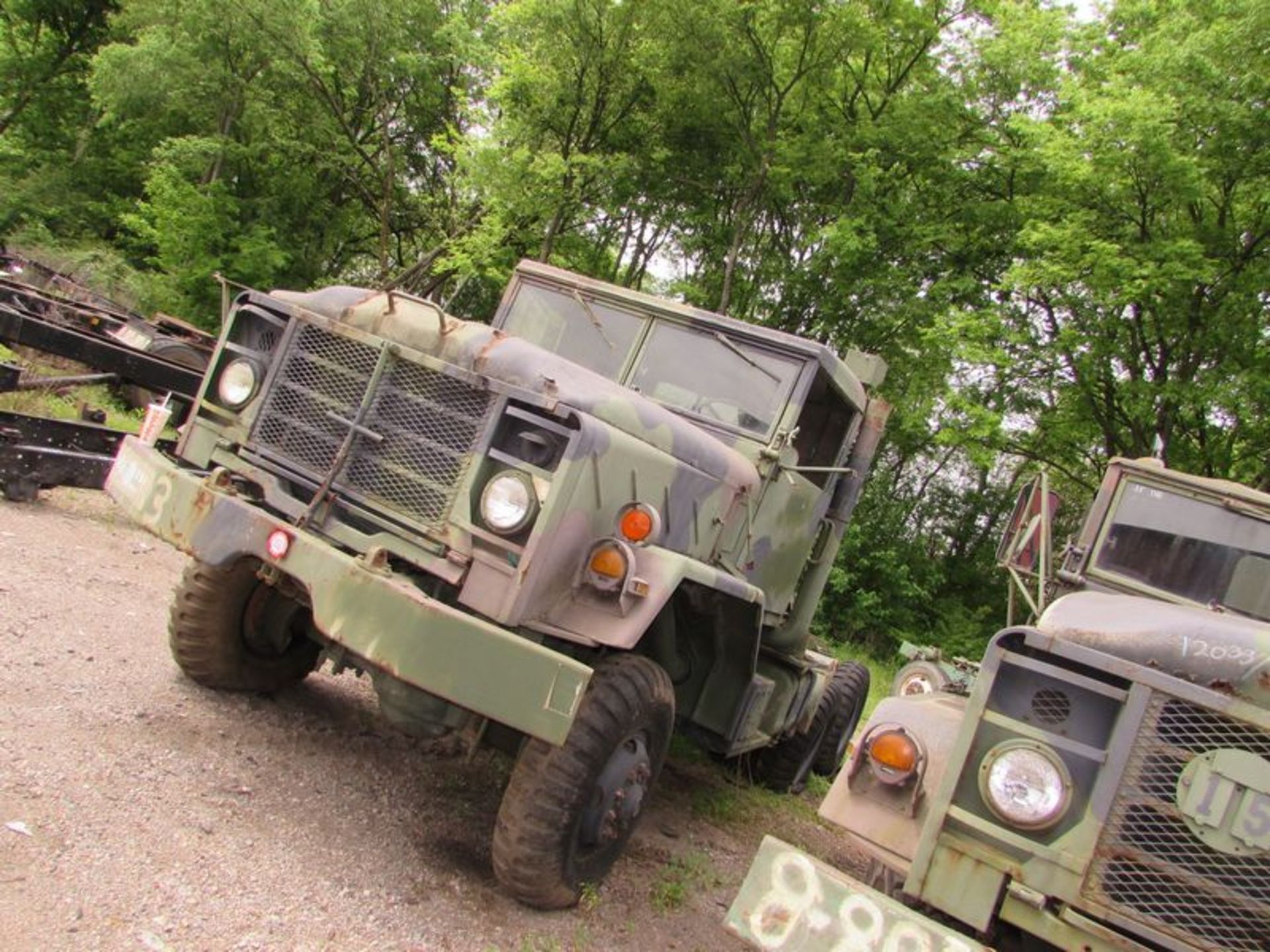 American General M932 5-ton 6x6 road tractor