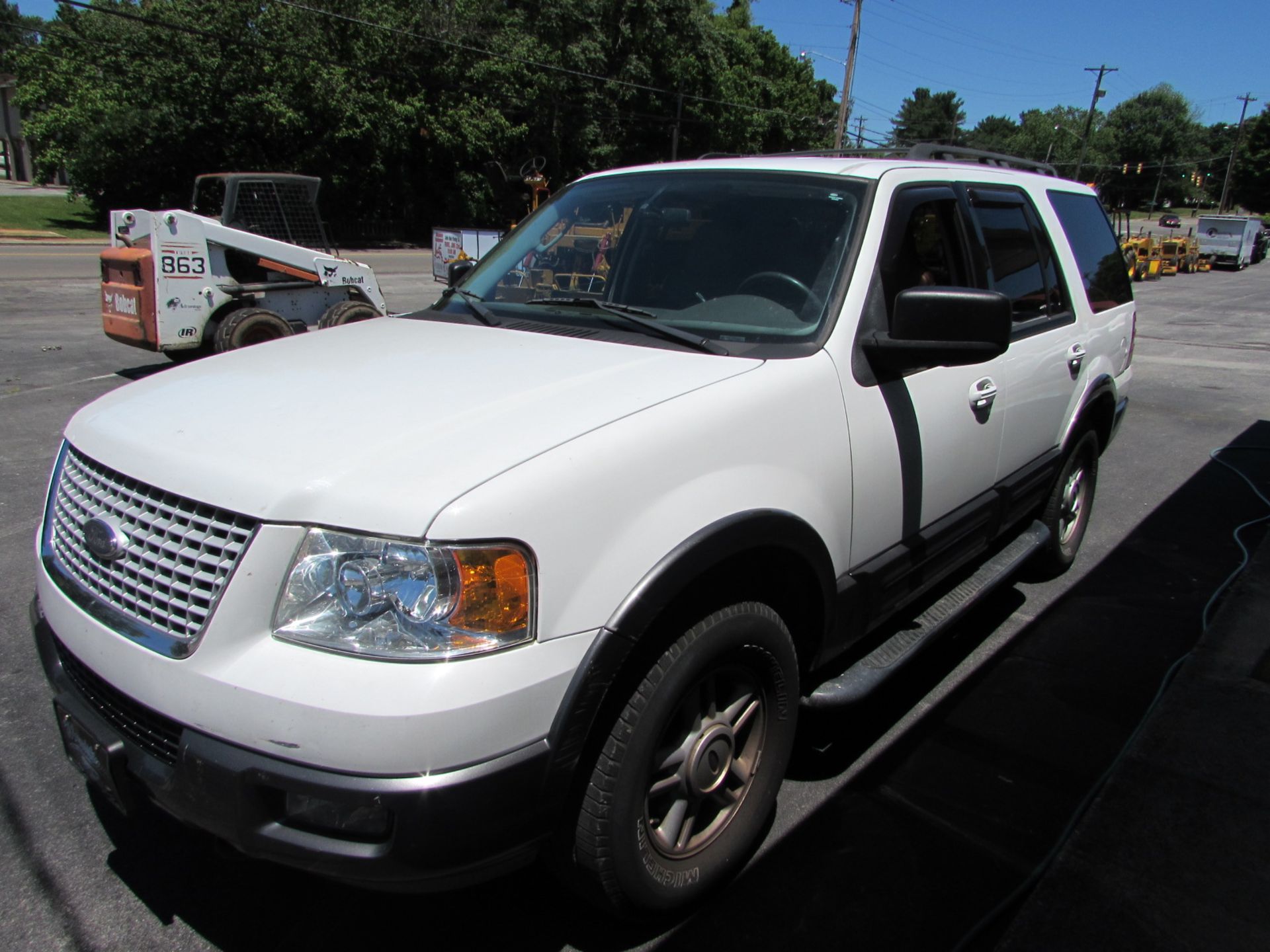 2006 Ford Expedition, V-8 Automatic, Leather, Power Windows, Power Door, 2-WD ODO 70,341, Vin