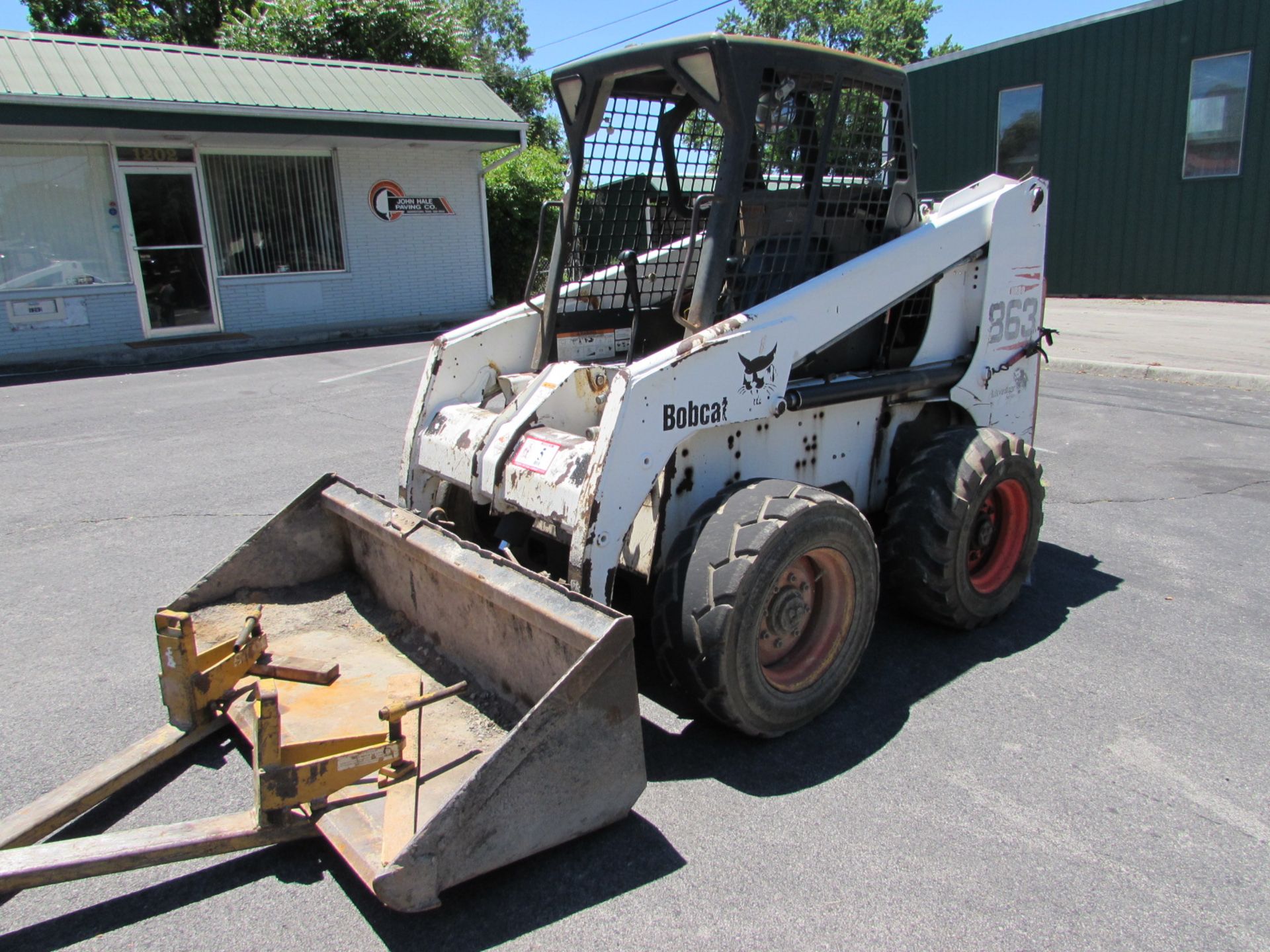 Bobcat 863 Skid Steer Loader, 863 Turbo w/72" GP Bucket, s/n 51446588 - Image 2 of 3