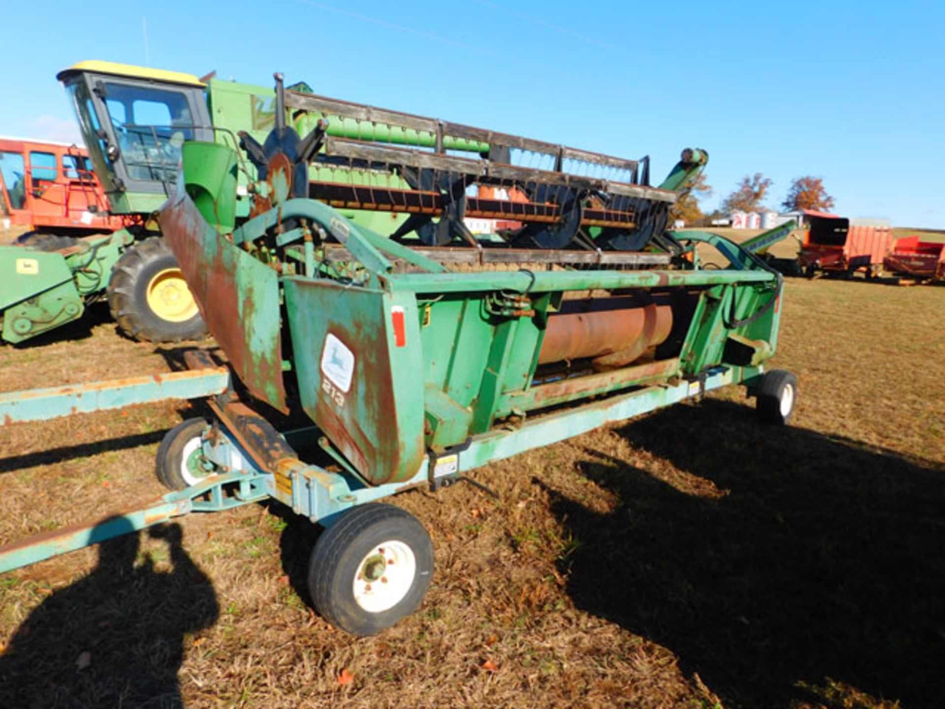 John Deere Mdl 213Flex Grain Head w/head cart - Image 2 of 3