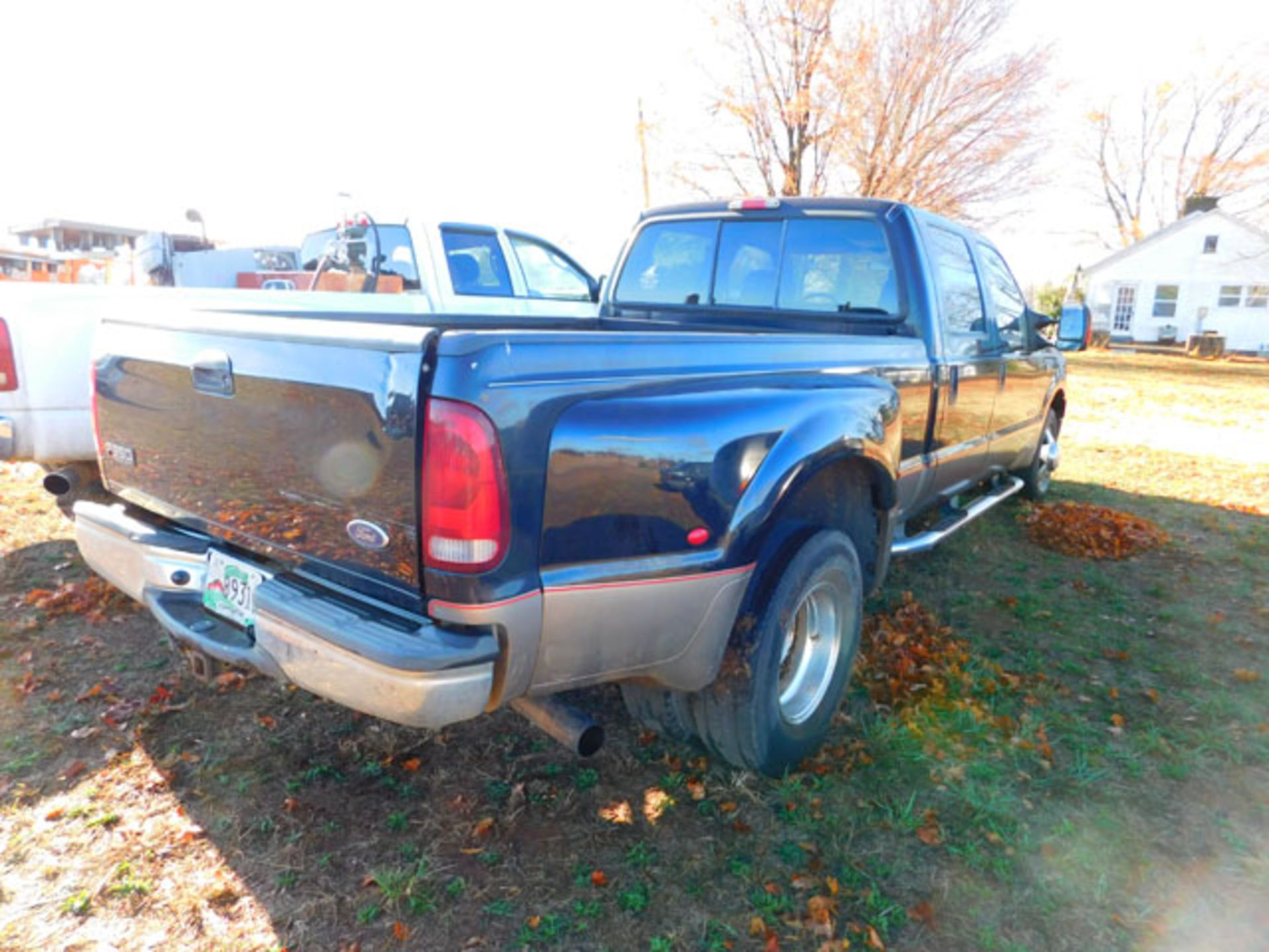 2003 Ford F350 Lariat Dually Pickup, Diesel, crew cab, VIN 1FTWW32P53EC60311 - Image 4 of 4