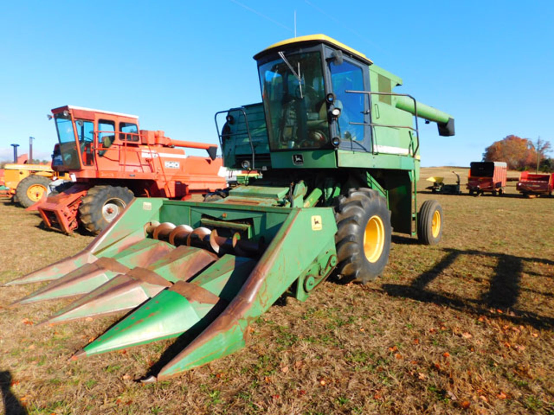 John Deere 6620 Combine w/4-row corn head "Sidehill" s/n 600579