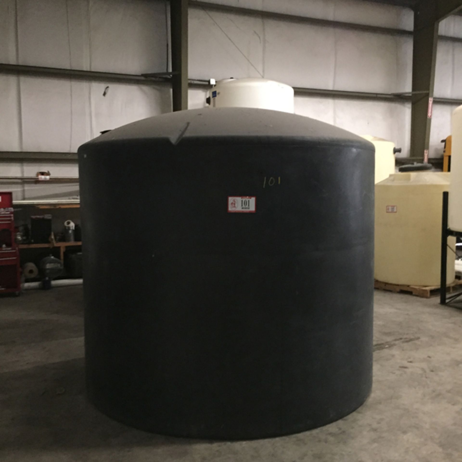 2500 - Gallon Black Poly Water Tank