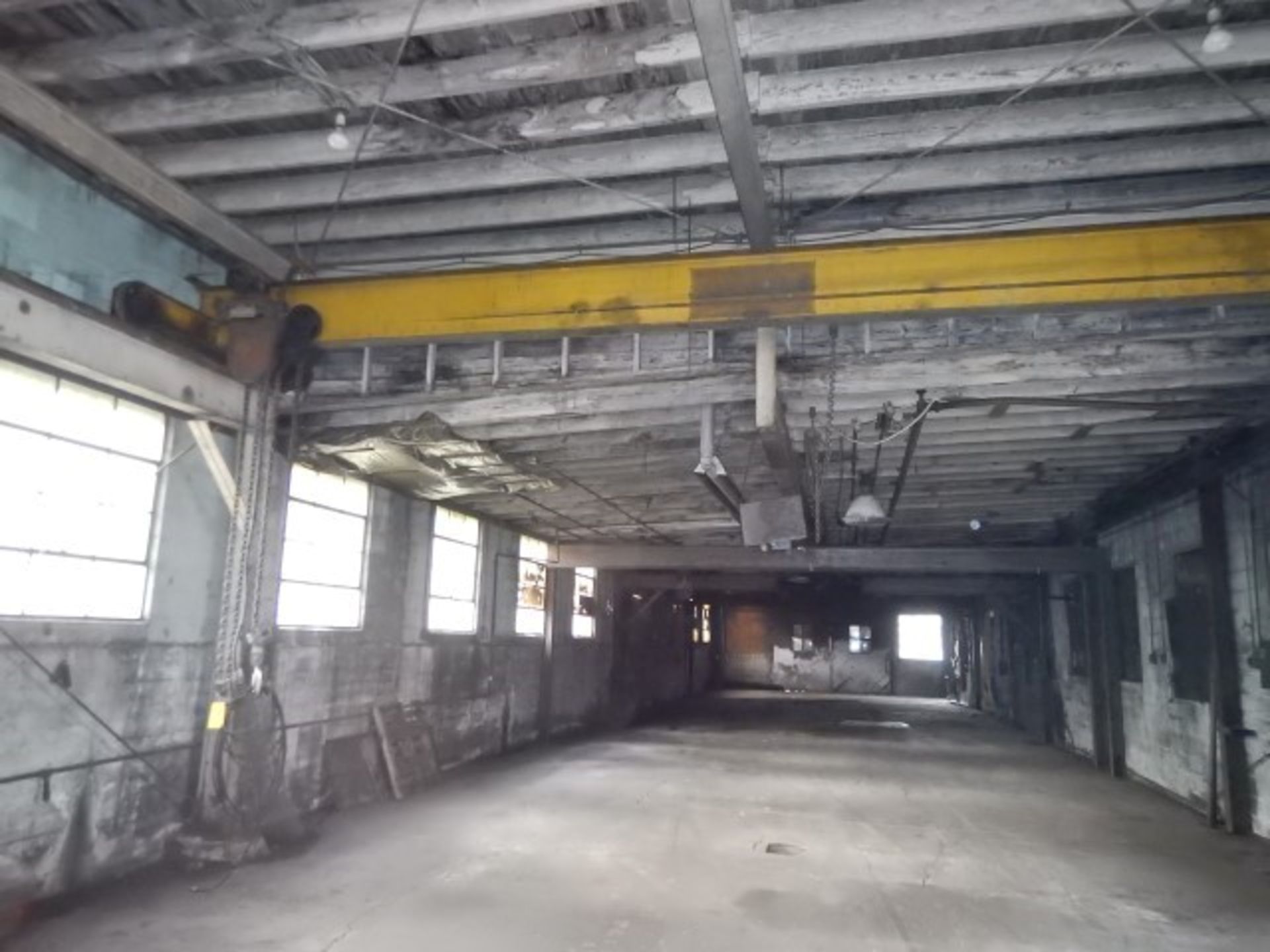 5 Ton Overhead Crane, 30' Span, 16' Lift