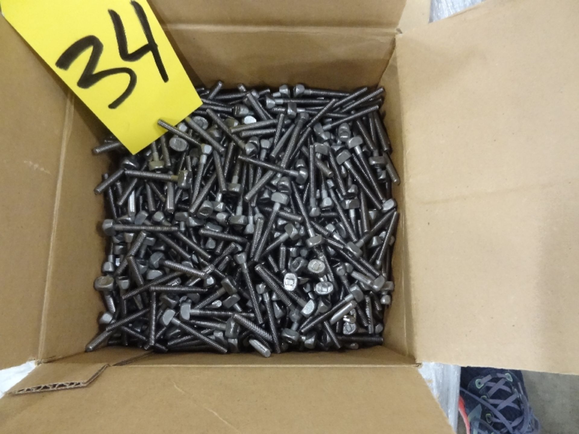 Pallet of New Stainless Steel Screws 1/4''-20 x 2'' (Kara Industries, Inc) - Image 3 of 3