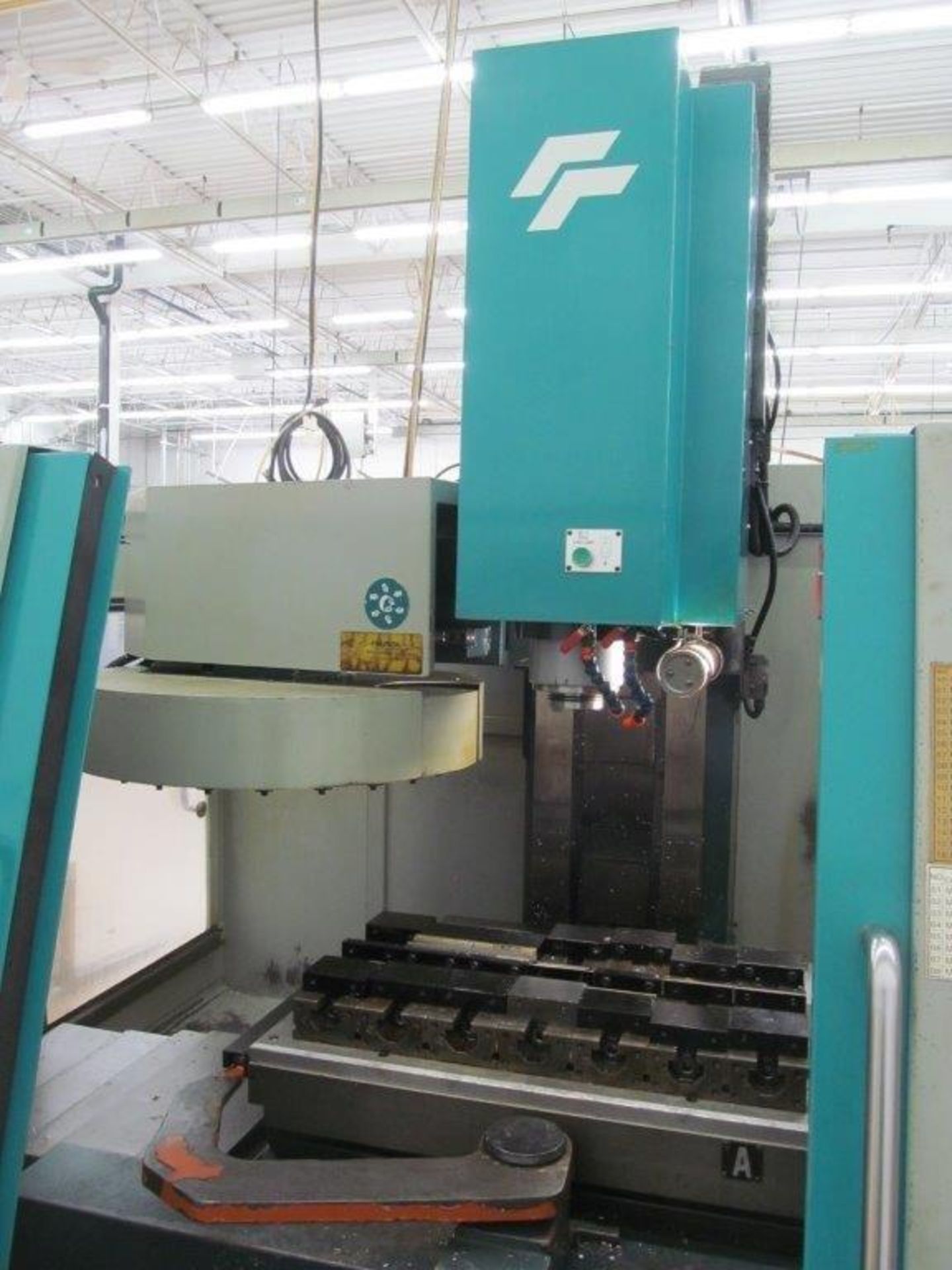 FEELER FV-800 APC FANUC 18M CNC CONTROL - Image 7 of 11